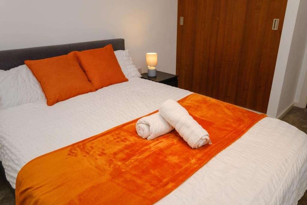 Apartment Modern 2 Bed Flat In East *