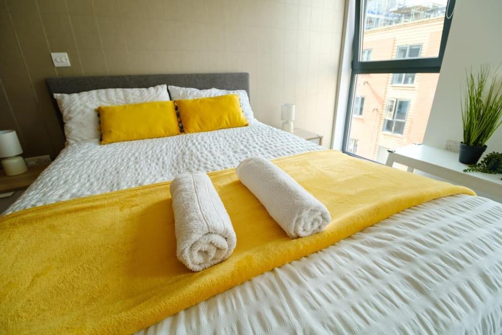 Apartment Modern 2 Bed Flat In East *
