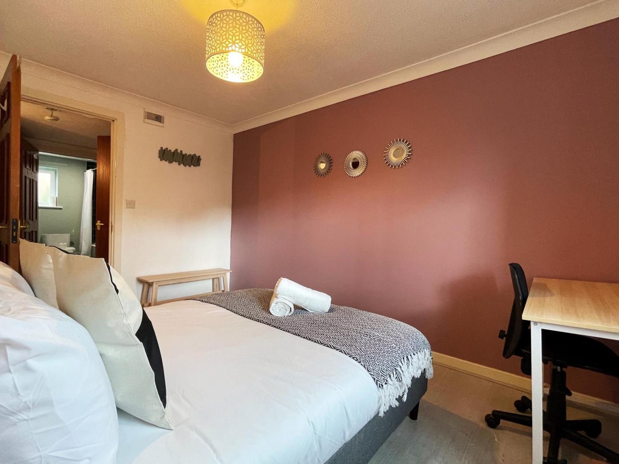 Apartamento Rebecca Place At Whitechapel - 2 Double Beds, 1 Sofa Bed, Max 5 People Londres