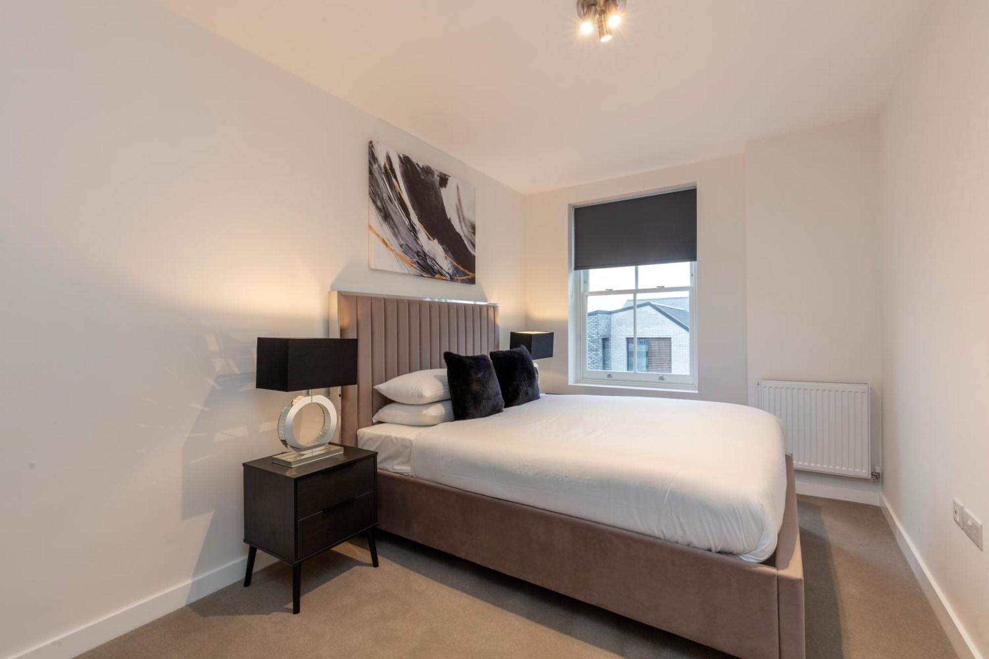 Deluxe North * London