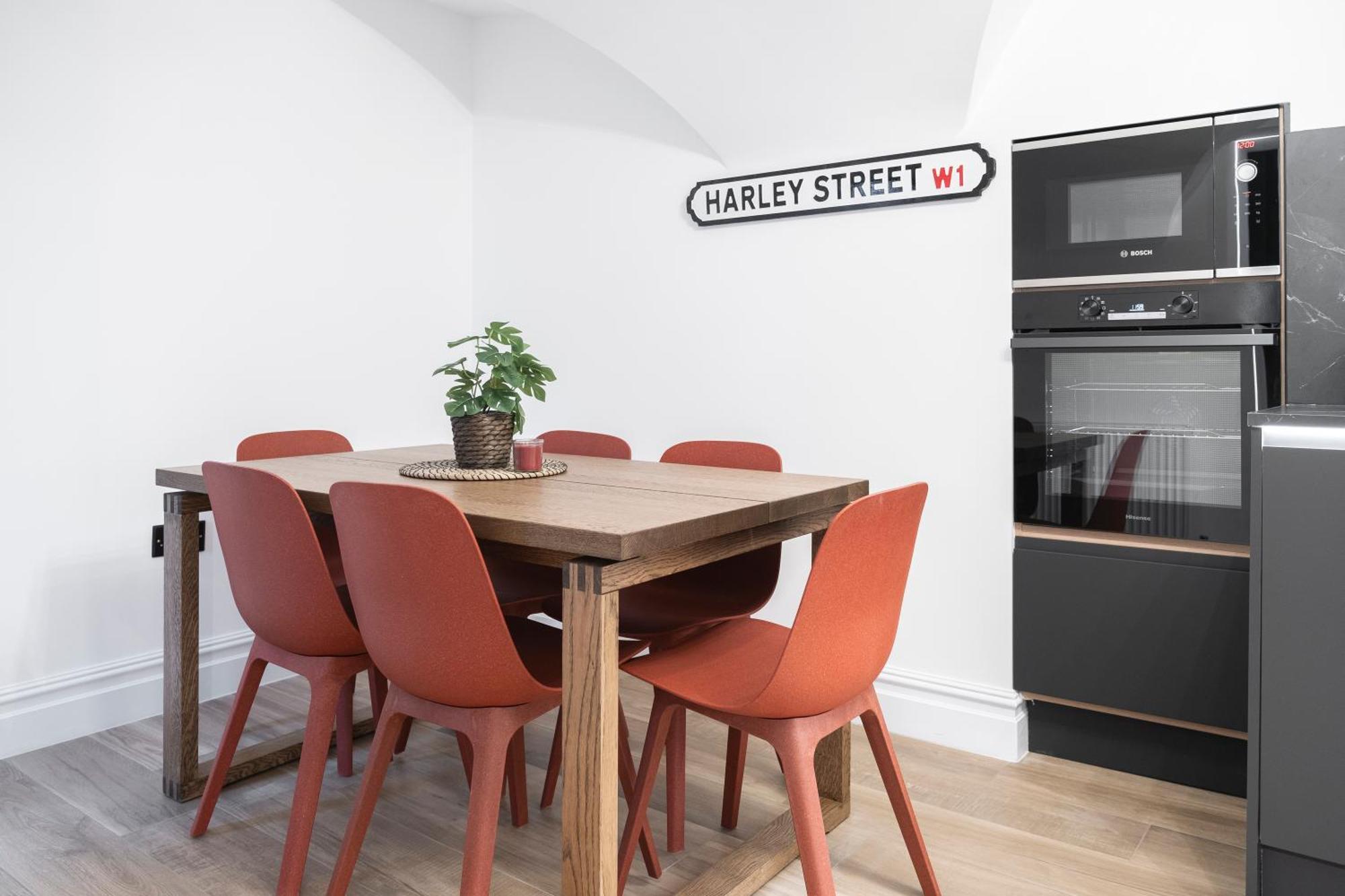 Luxury 2 Bedroom In * London