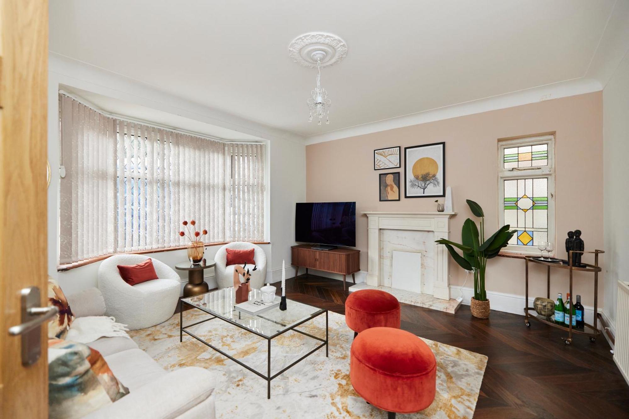 The Redbridge Sanctuary - Spacious 3bdr House With Garden Londres