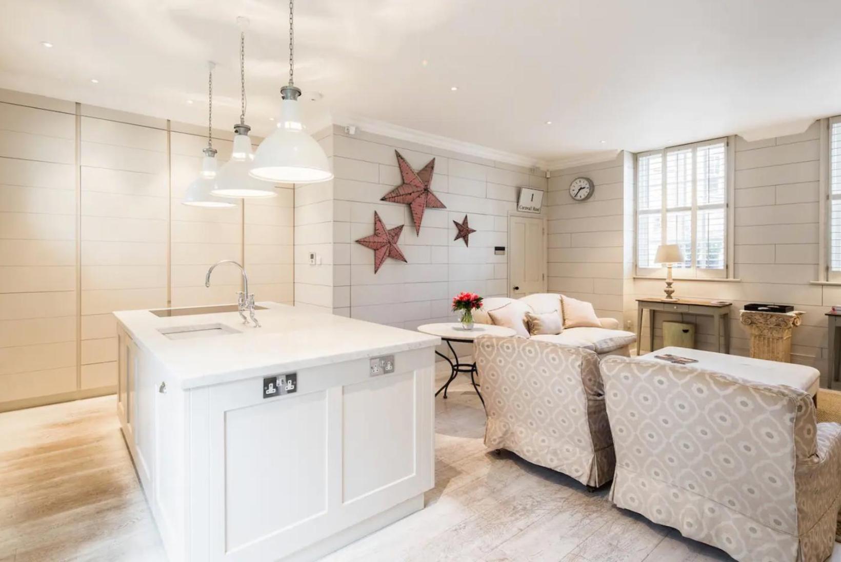 Parkside Mews With Garden In Battersea Park Apartamento