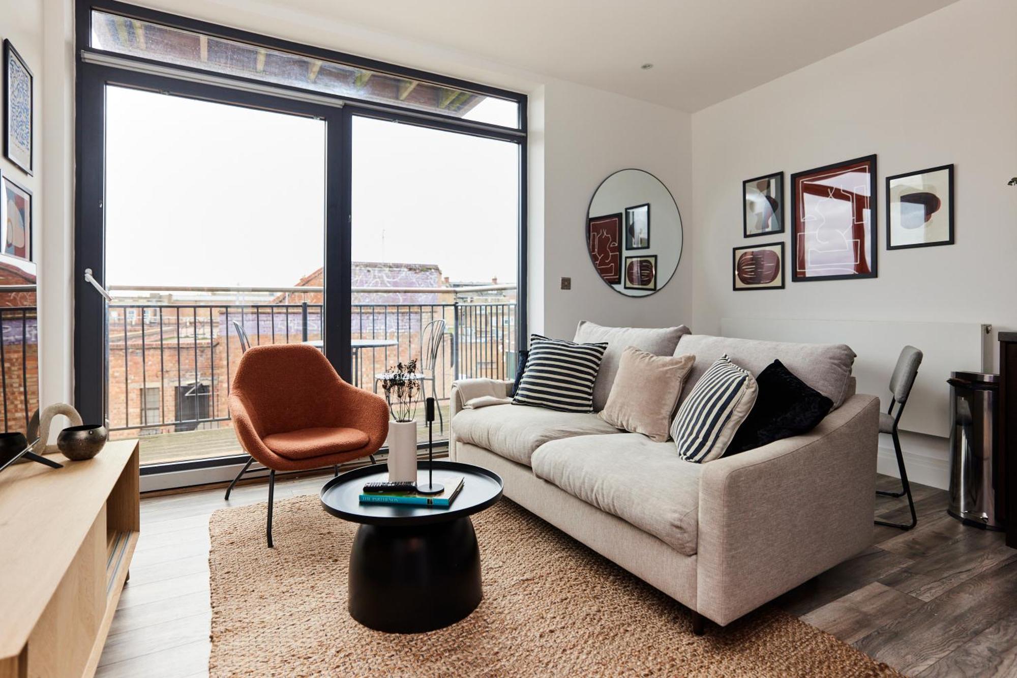 The Wembley Crib - Lovely 1bdr Flat With Balcony Londres
