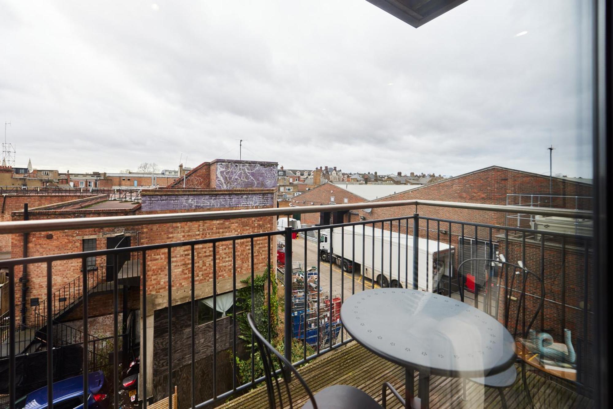 The Wembley Crib - Lovely 1bdr Flat With Balcony Apartamento
