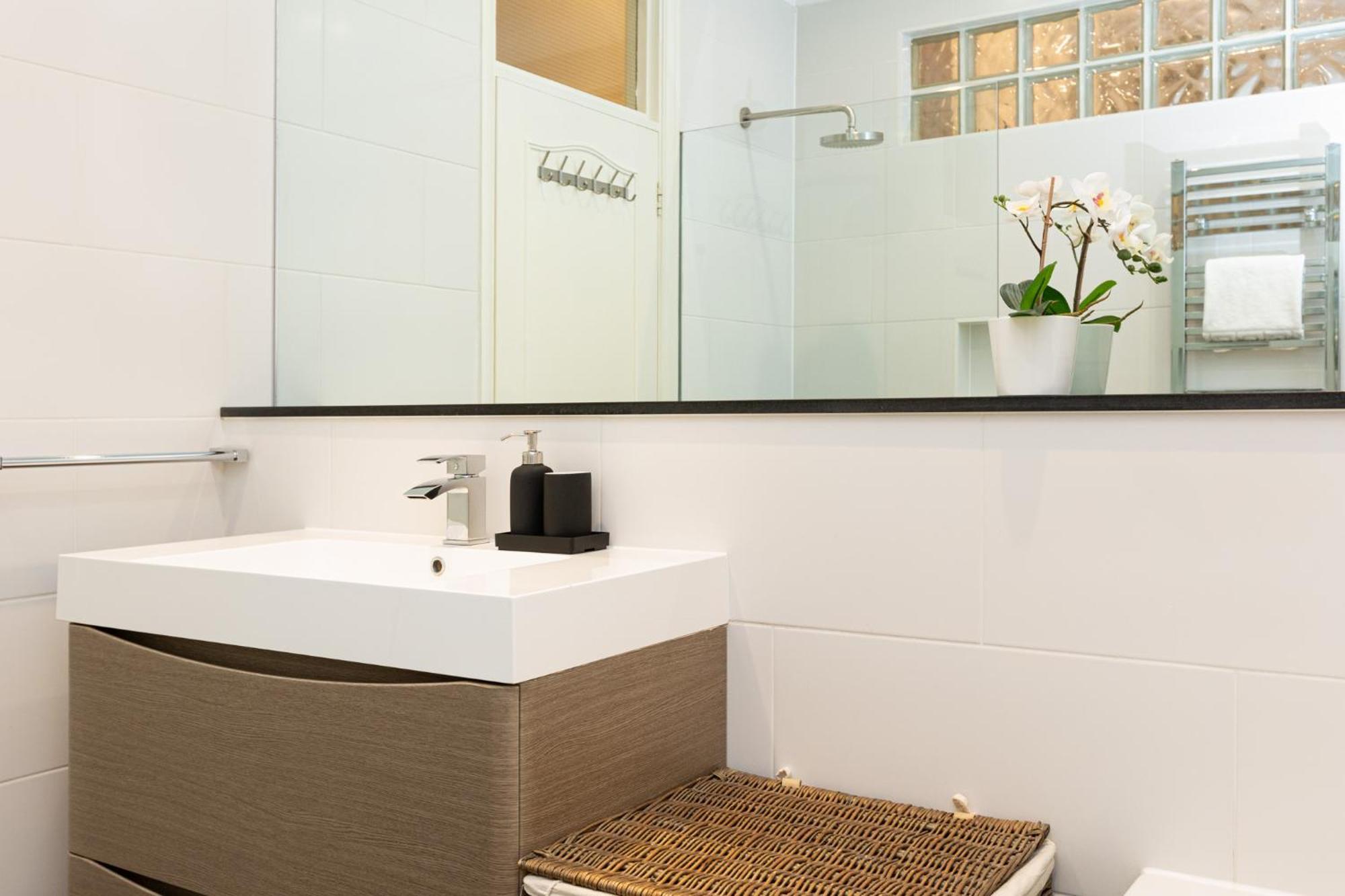 Apartamento Bright & Charming 2br Flat Wbalcony In Maida Vale Londres