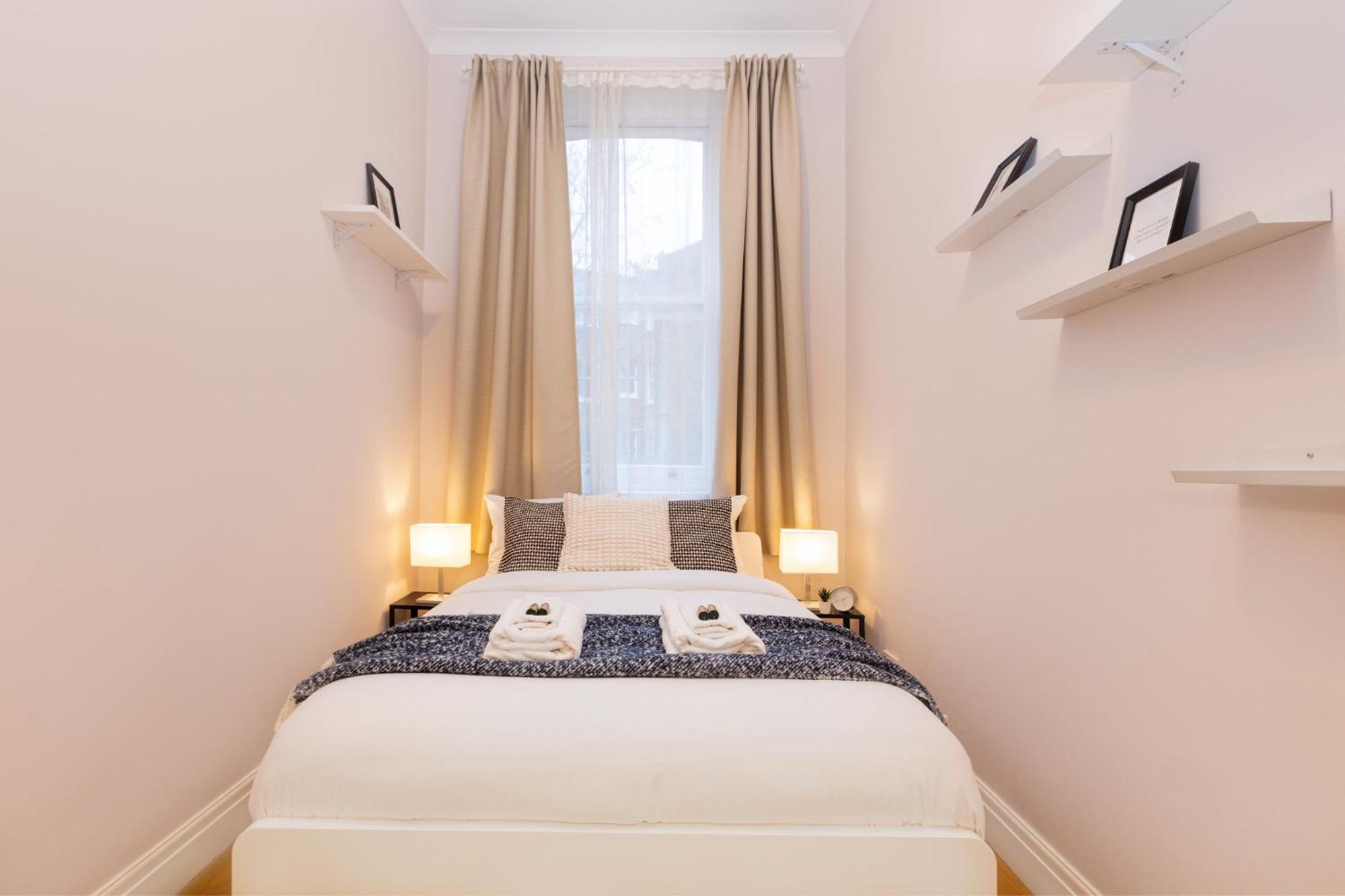 Bright & Charming 2br Flat Wbalcony In Maida Vale * Londres