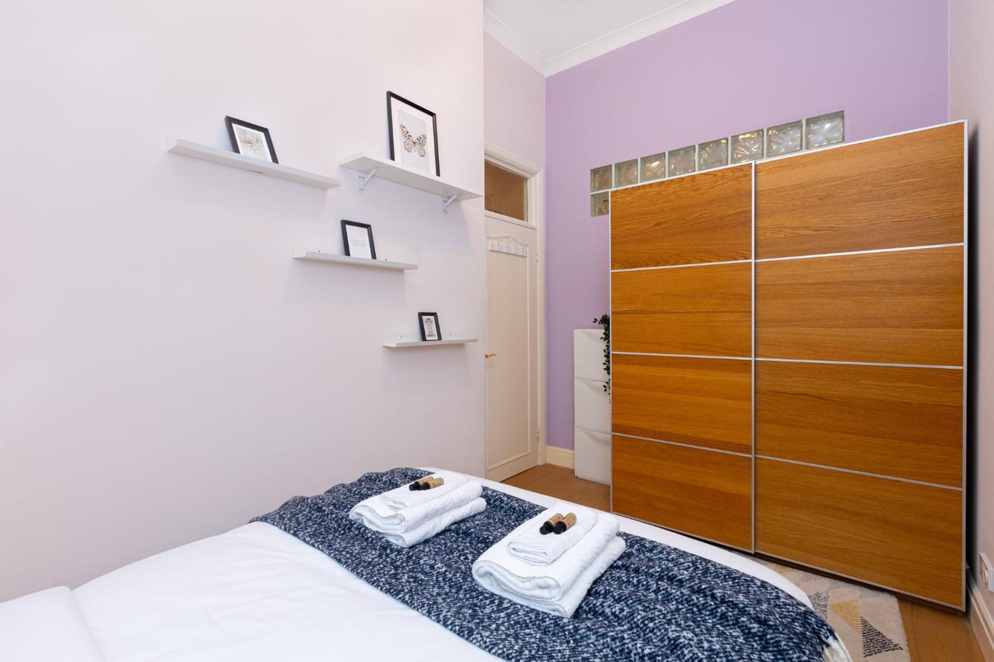 Bright & Charming 2br Flat Wbalcony In Maida Vale Londres