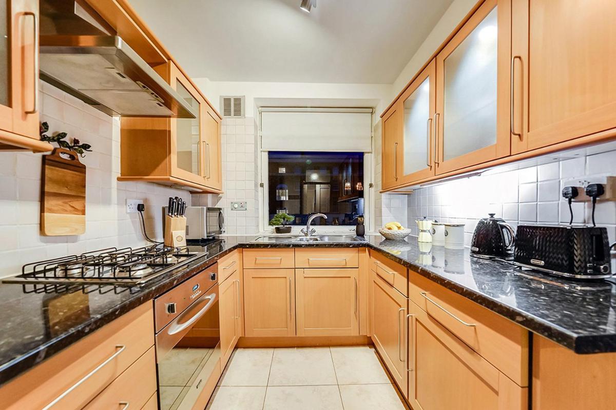 Spacious 1 Bed Next To Baker St Londres