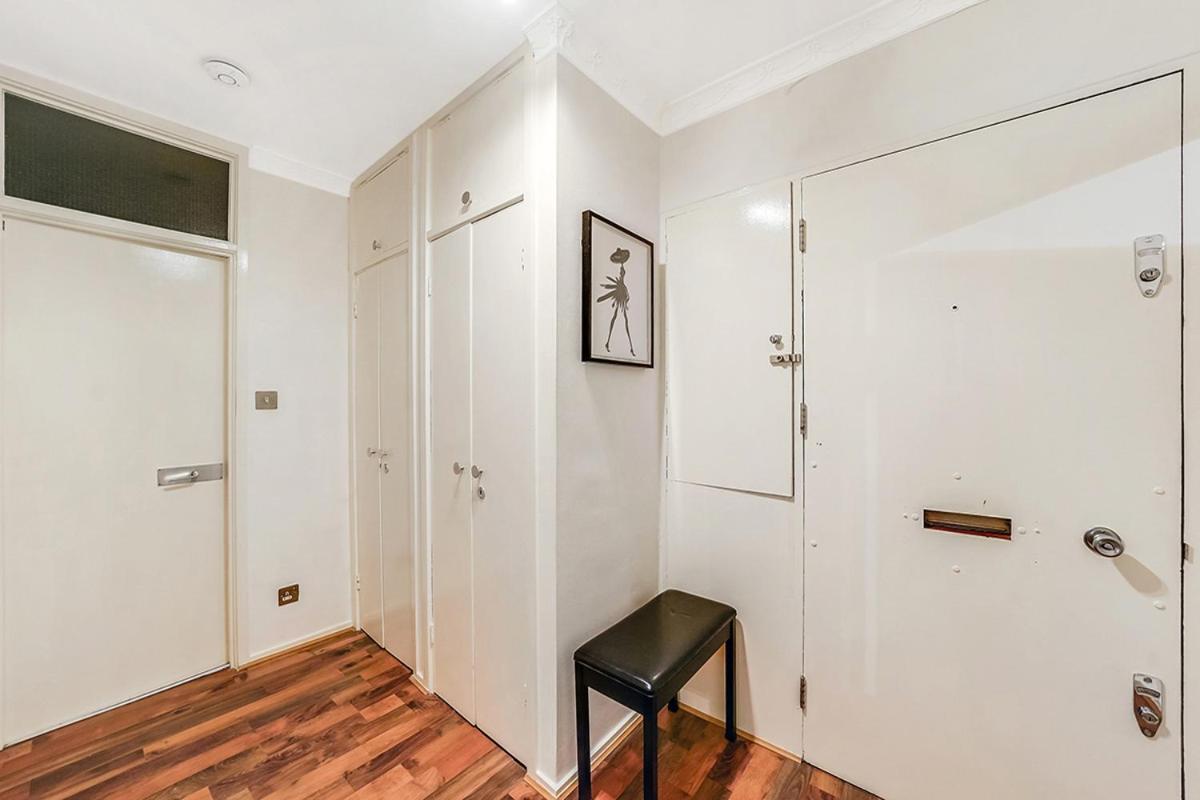 Spacious 1 Bed Next To Baker St Apartamento *