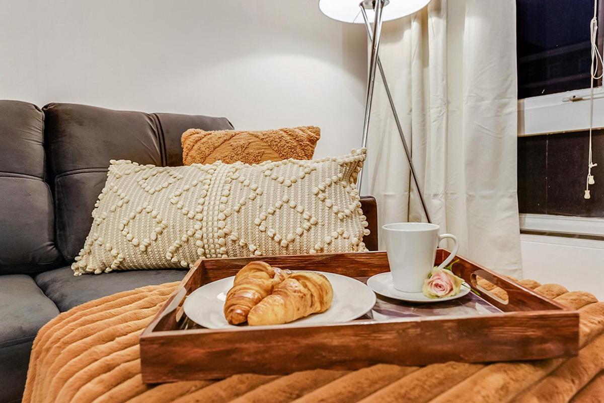 Spacious 1 Bed Next To Baker St Apartamento