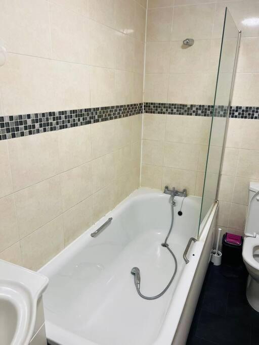 Room In Wembley London