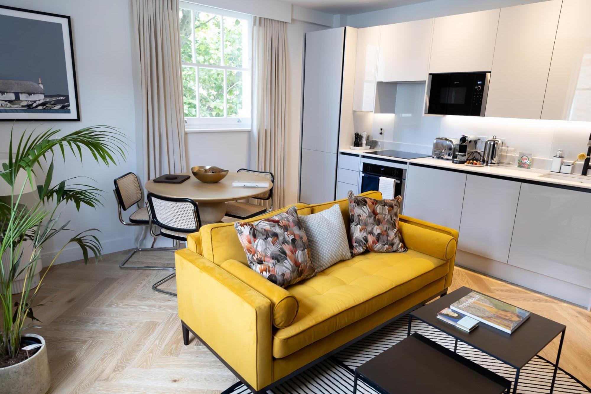Modern, Stylish Newly Refurbished 2nd Floor In Fitzrovia * Londres
