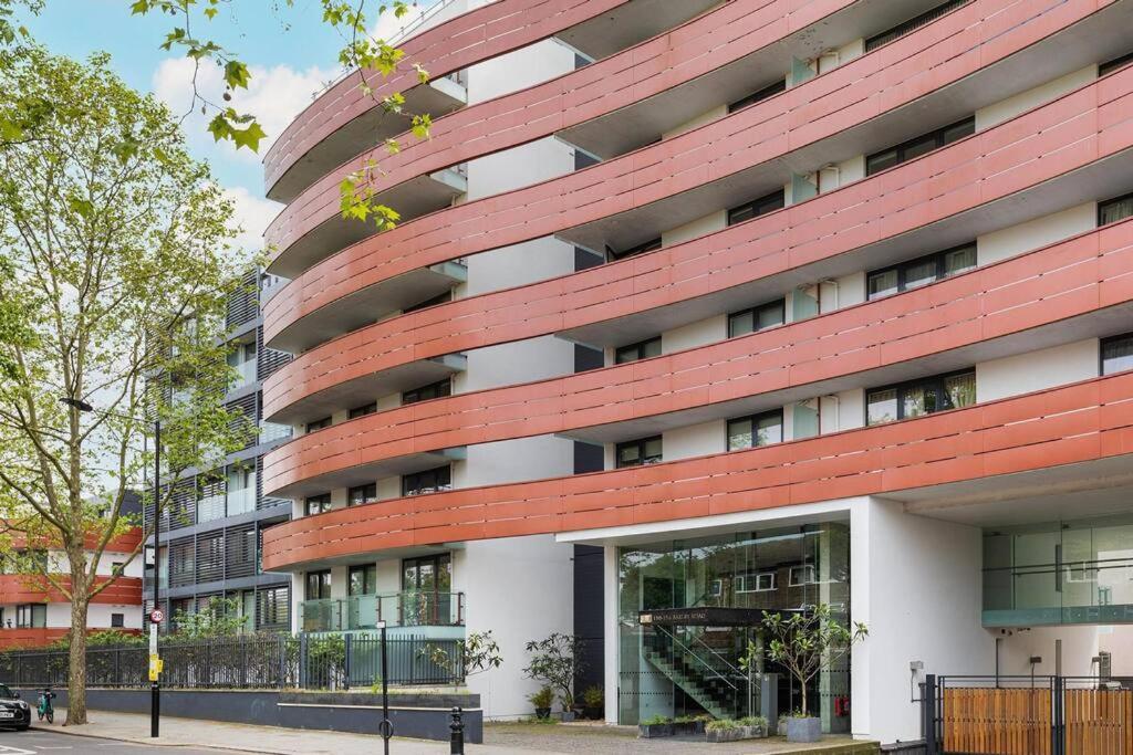 Stylish With Underground Parking Appartement