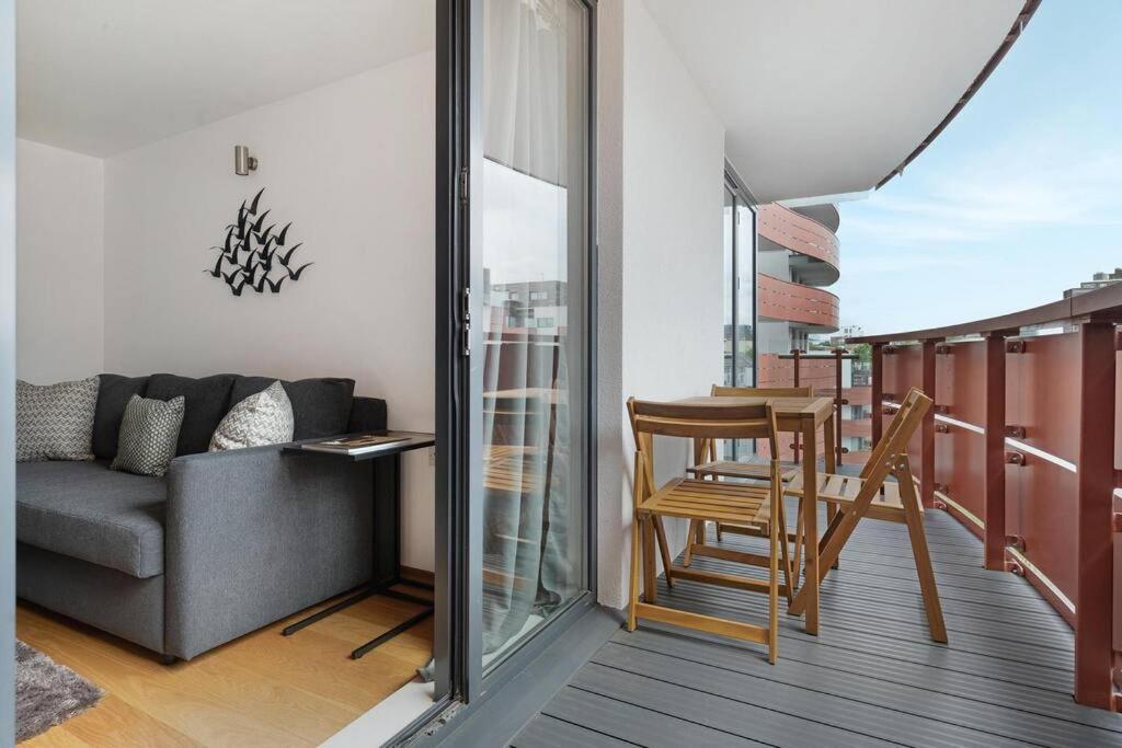 Stylish With Underground Parking Appartement *