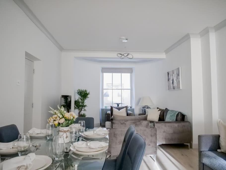 Appartement Super Spacious 3 Bedroom And 3 Bathroom Londres