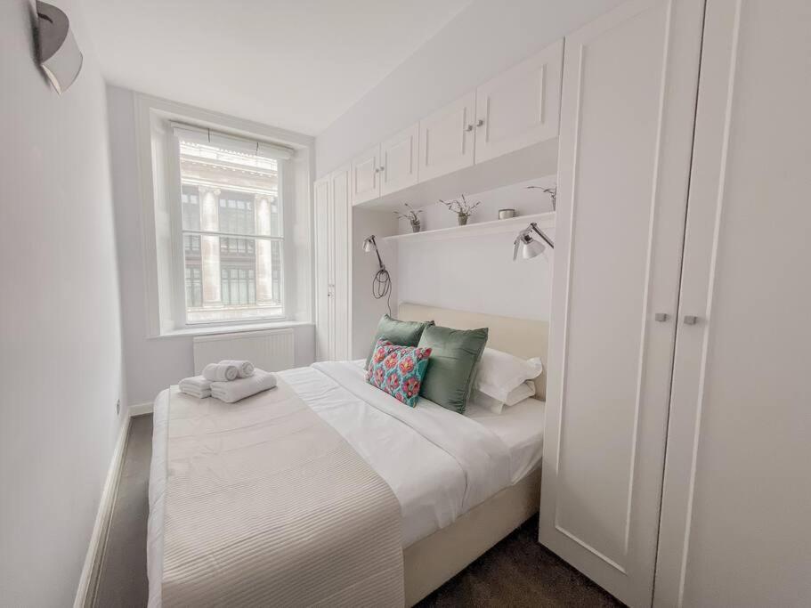 Exceptional In The Desirable Street Appartement