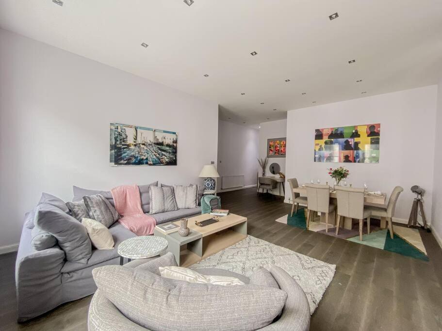 Exceptional In The Desirable Street * Londres