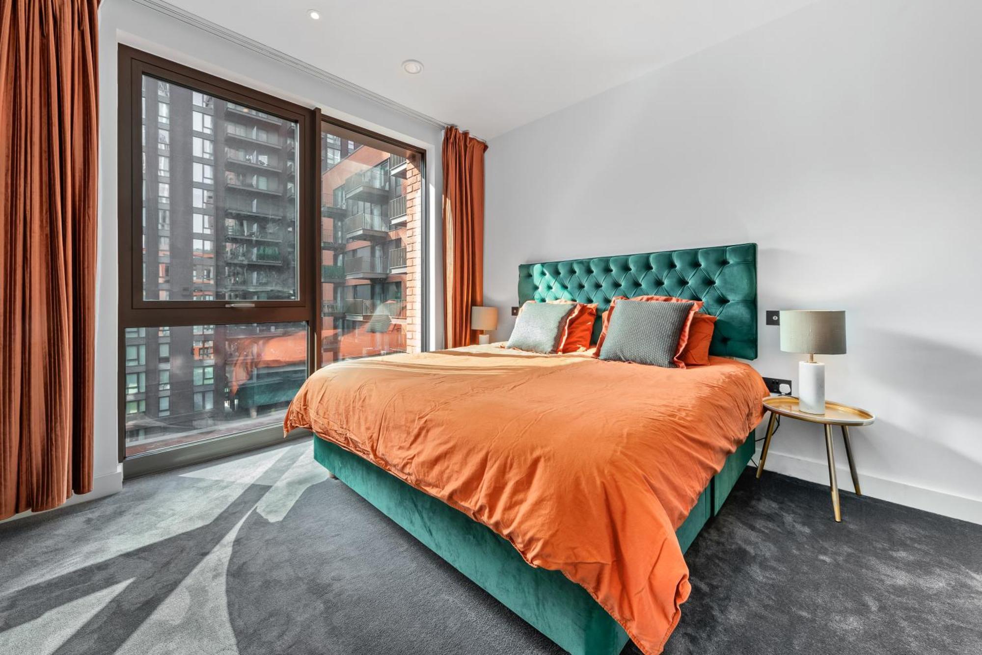 Central Stay-fabulous Ultra-central Luxury Designer Two Bedroom-pool-gym-full Ac Appartement *