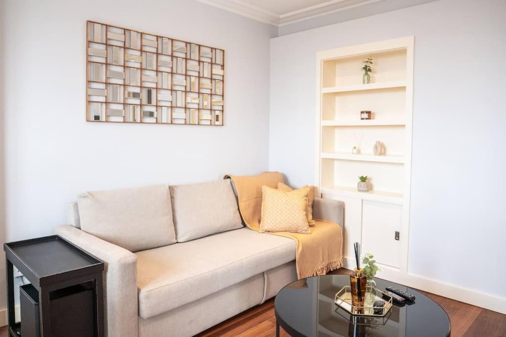 Stunning Views Modern Decor Flat In Kensington Apartamento *