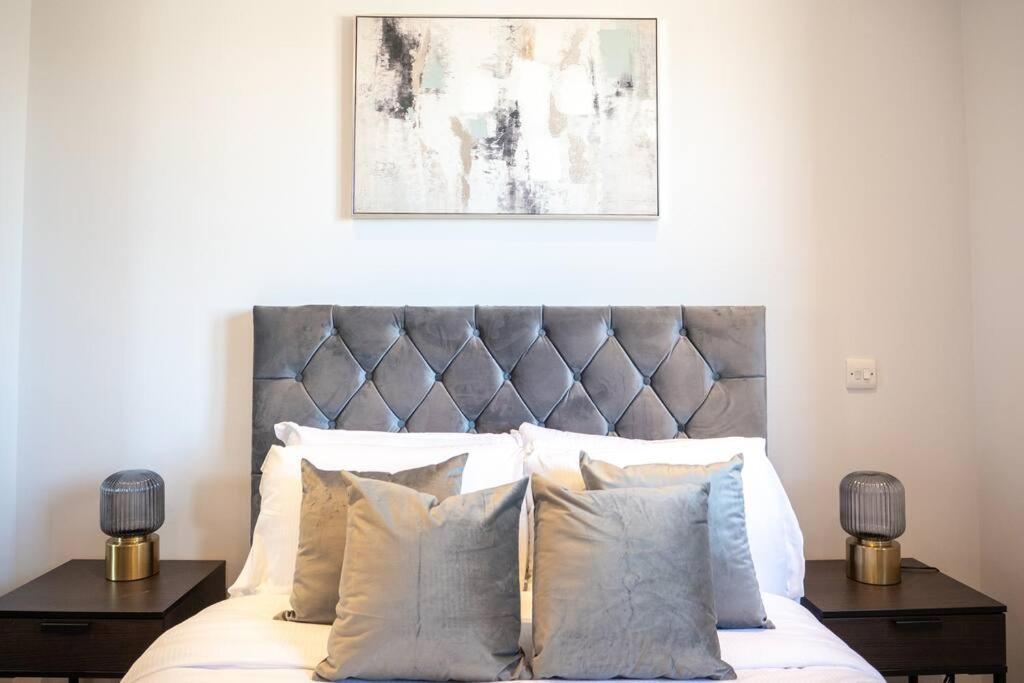 Stunning Views Modern Decor Flat In Kensington *