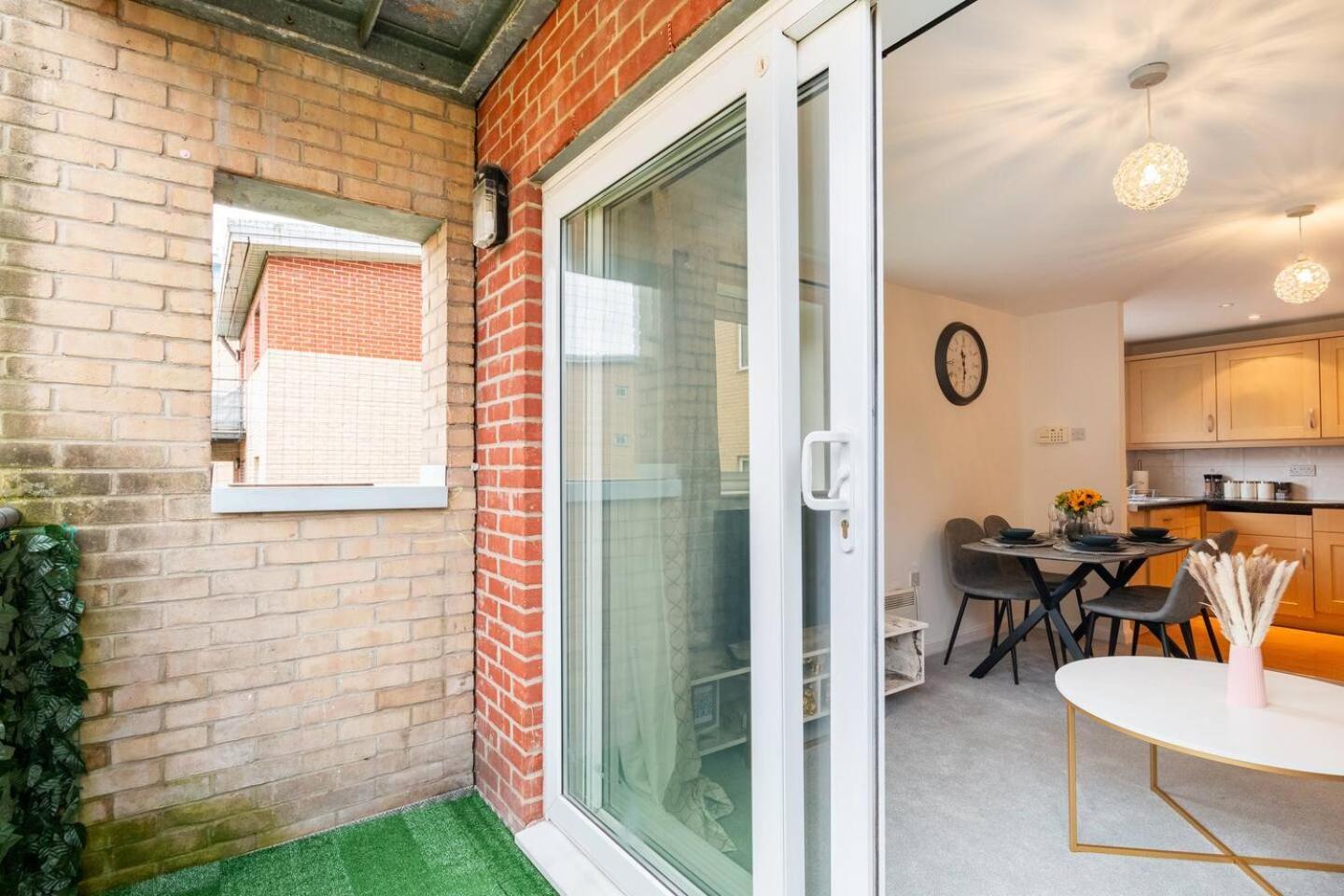 Apartamento Live The Wembley Buzz! Stylish Flat Near Station & Amenities *