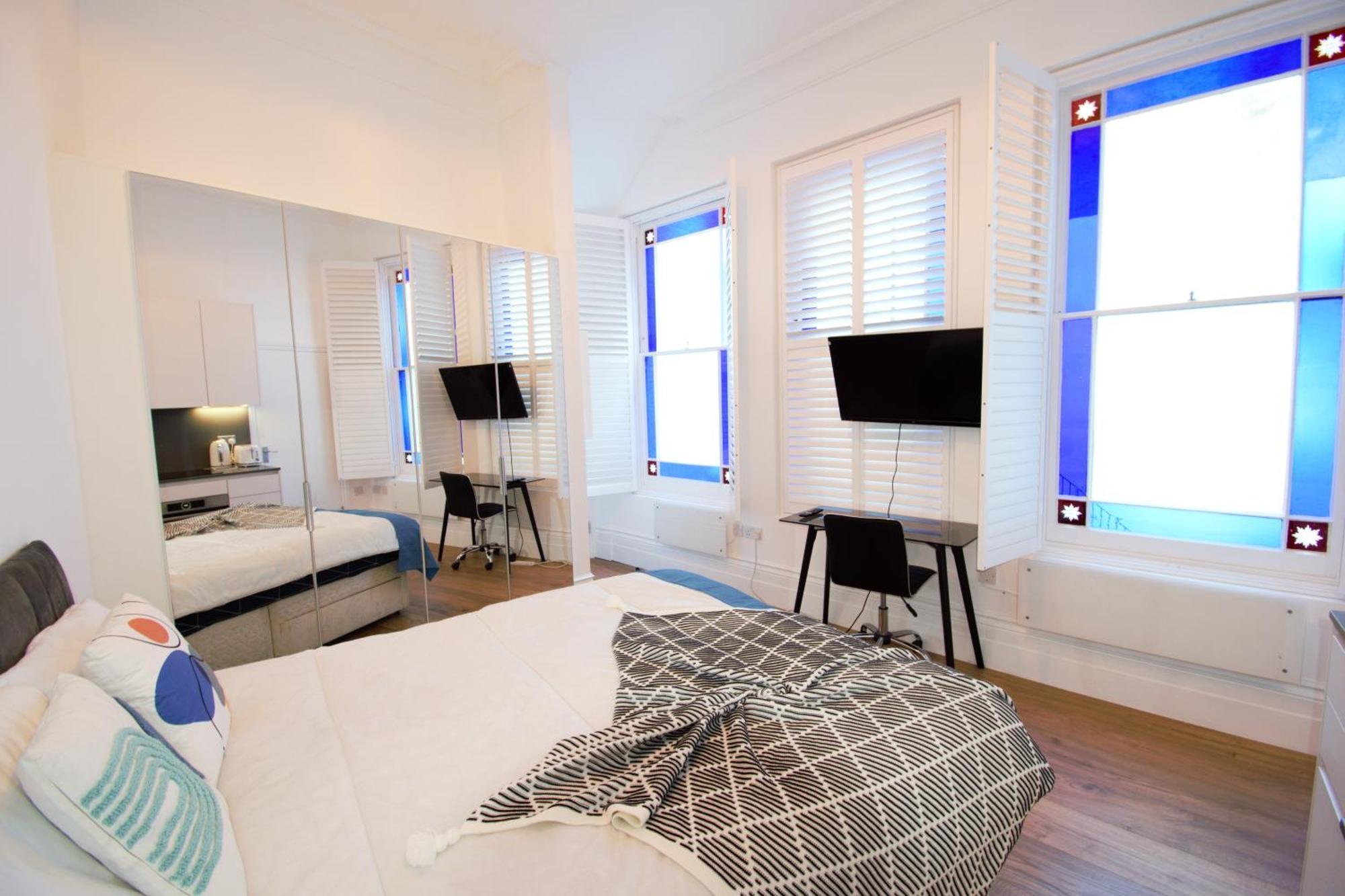 Kensington Apartment