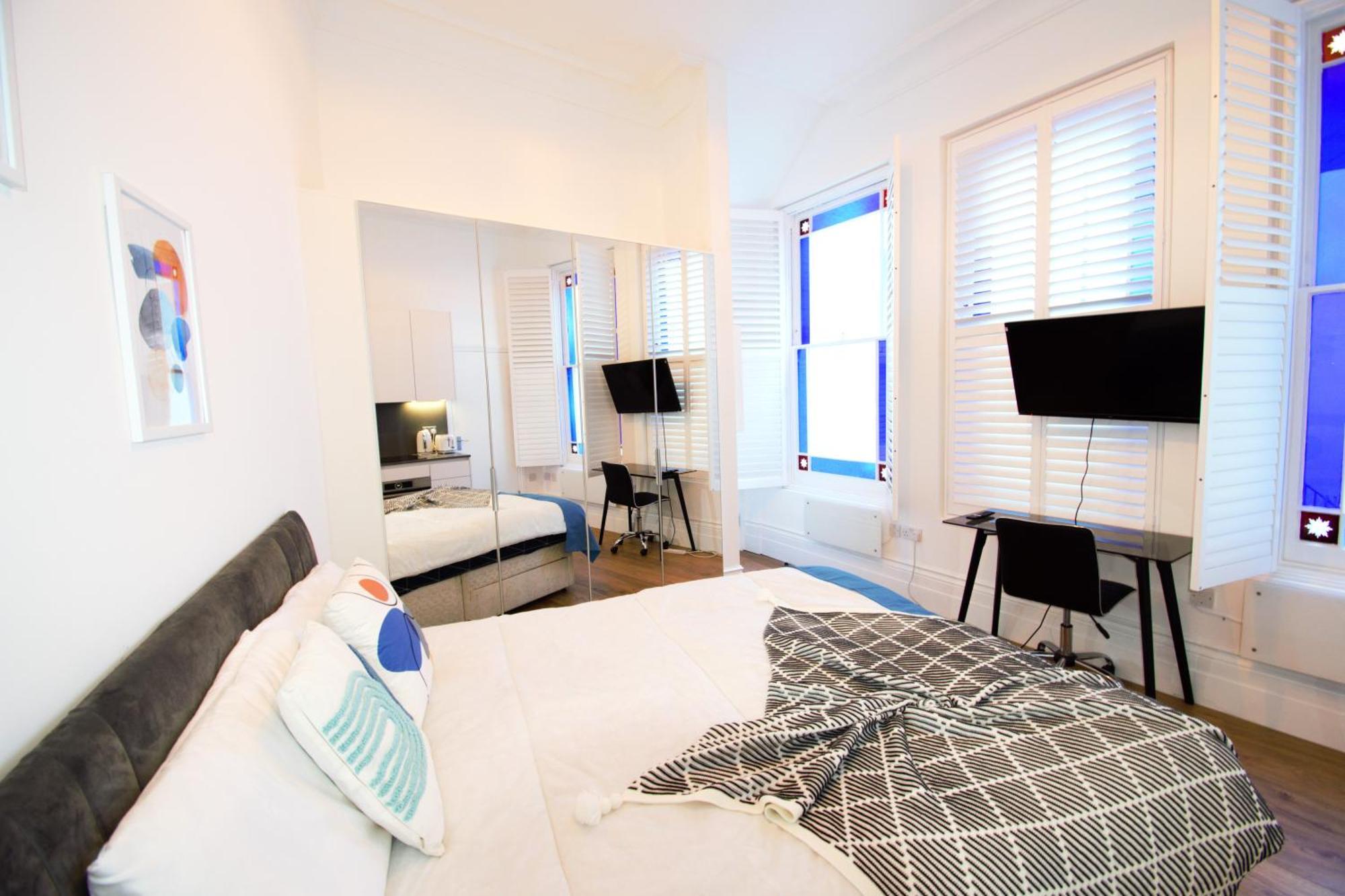 Kensington Apartment