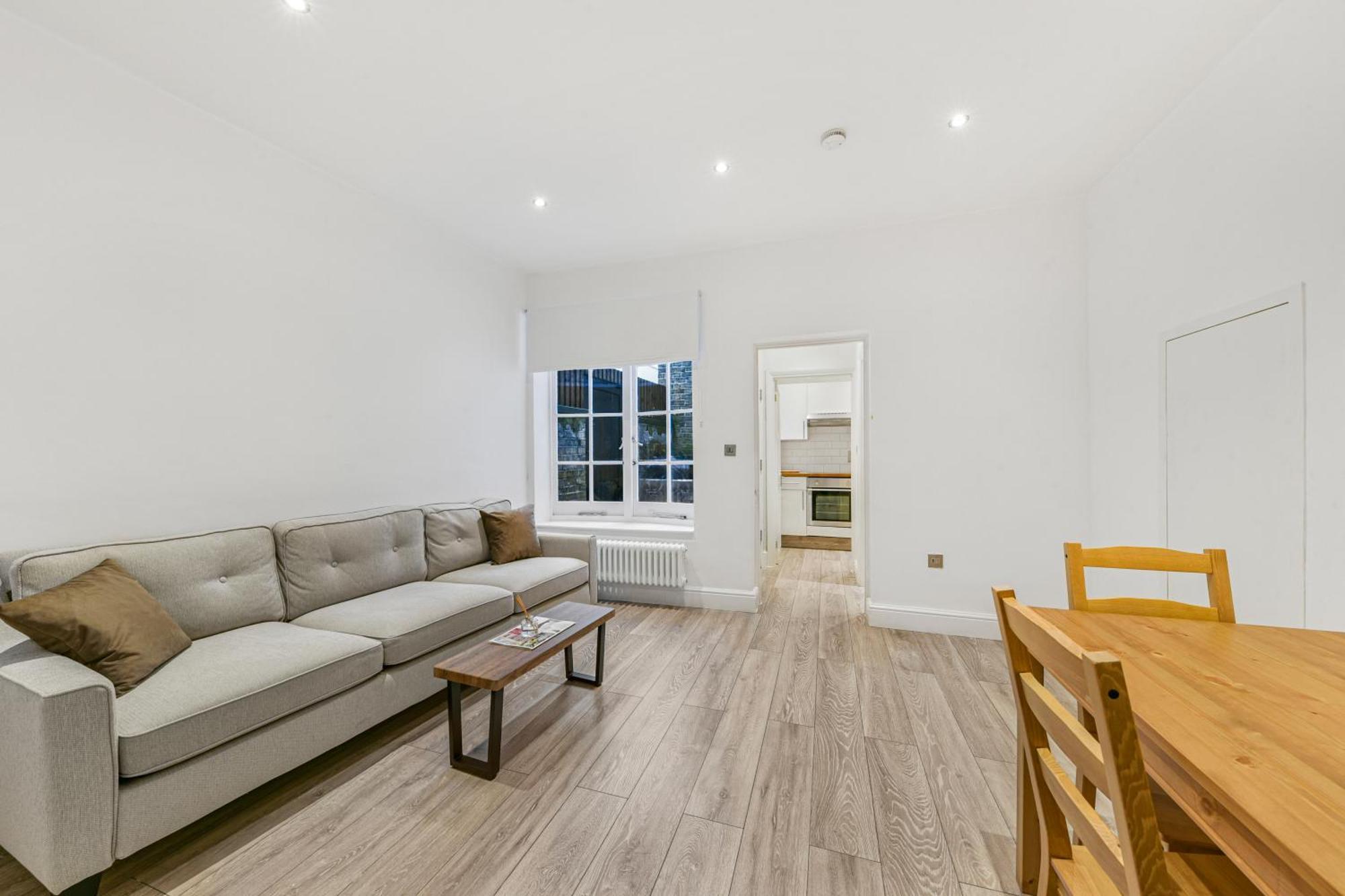 The Knightsbridge Deluxe Apart *
