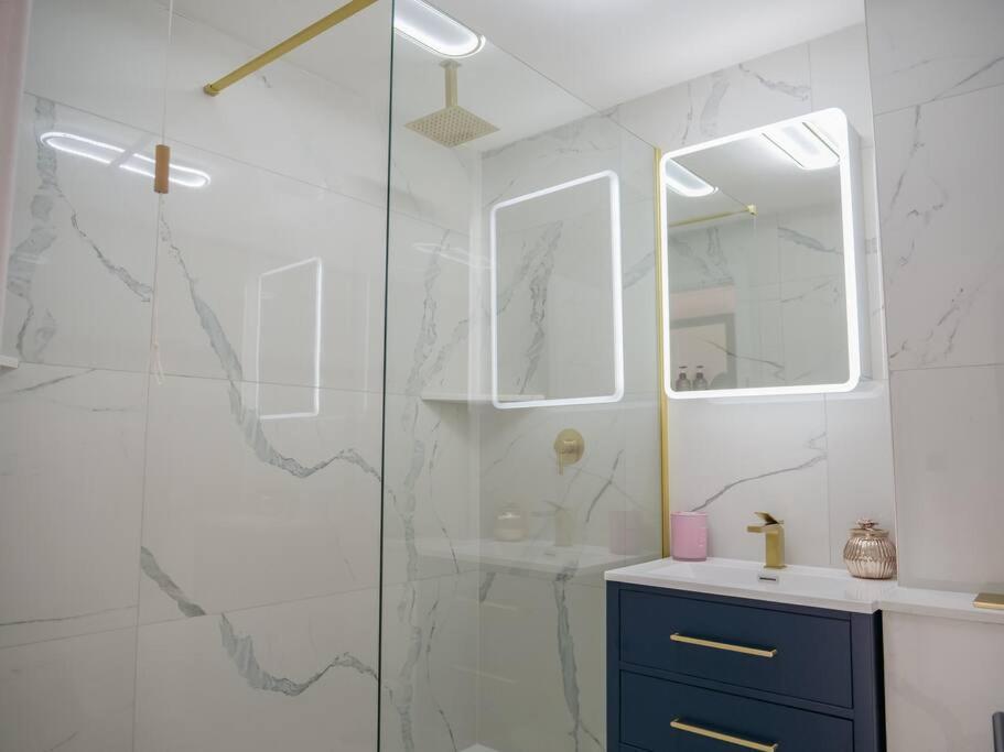 Appartement Stylish Retreat For Your Short Getaway *