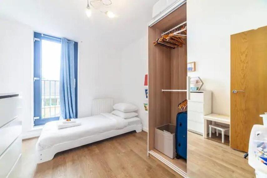 Charming 2 Bed Flat Near Greenwich * London