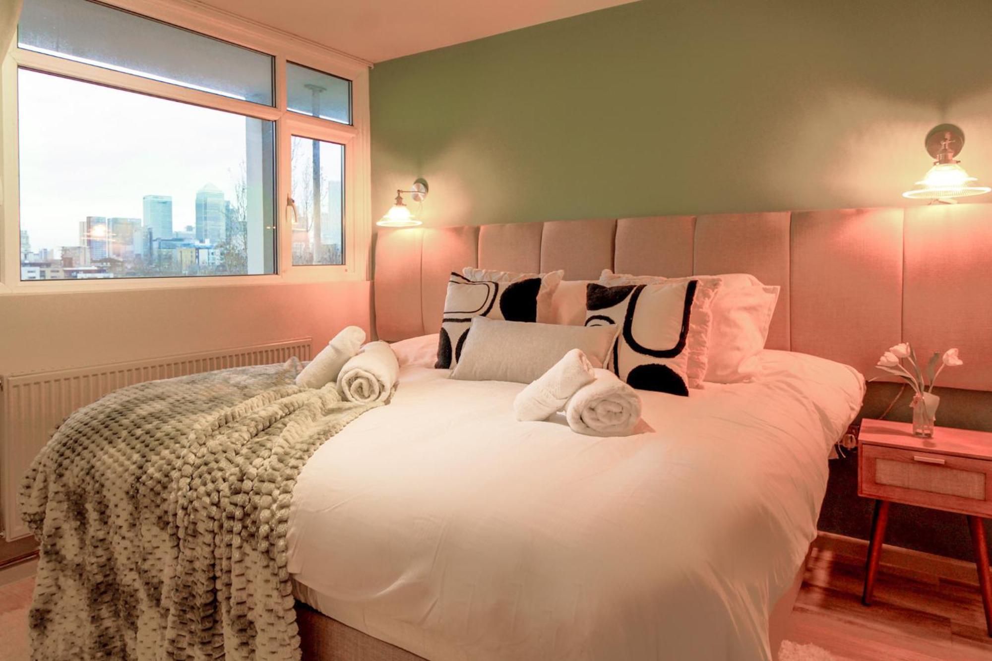 2br Flat King Bed 4 Min To Dlr Easy Access Apartamento Londres