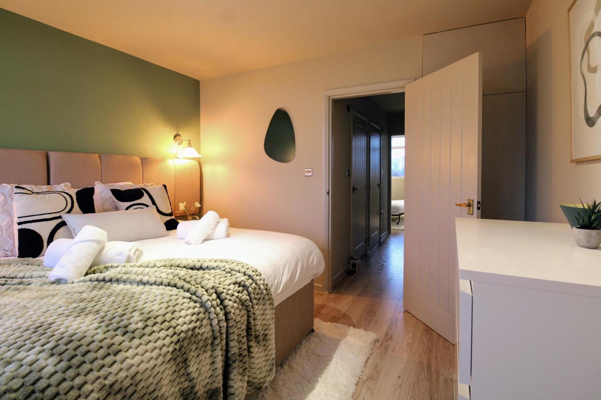 Apartamento 2br Flat King Bed 4 Min To Dlr Easy Access Londres