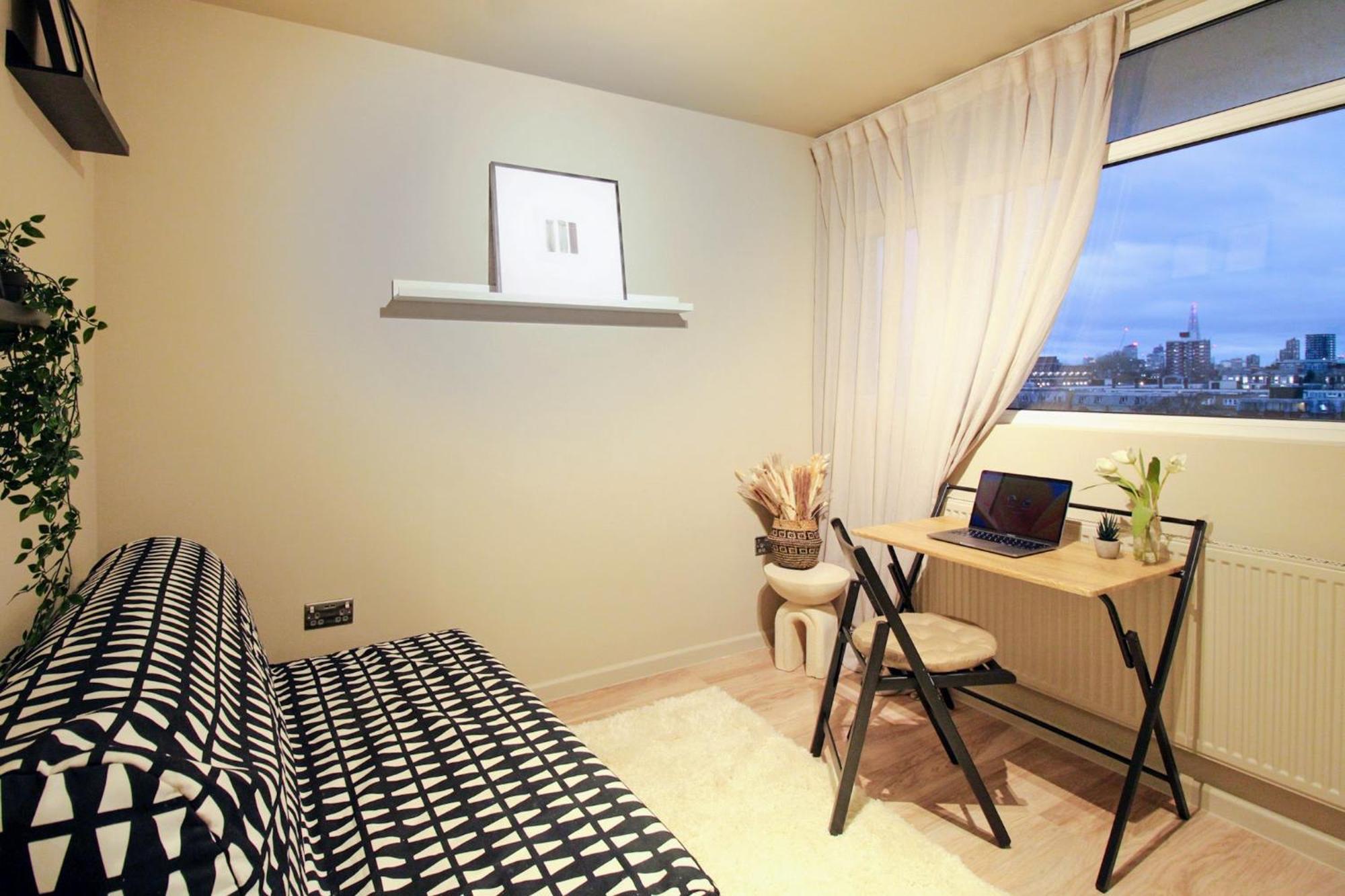 Apartamento 2br Flat King Bed 4 Min To Dlr Easy Access Londres
