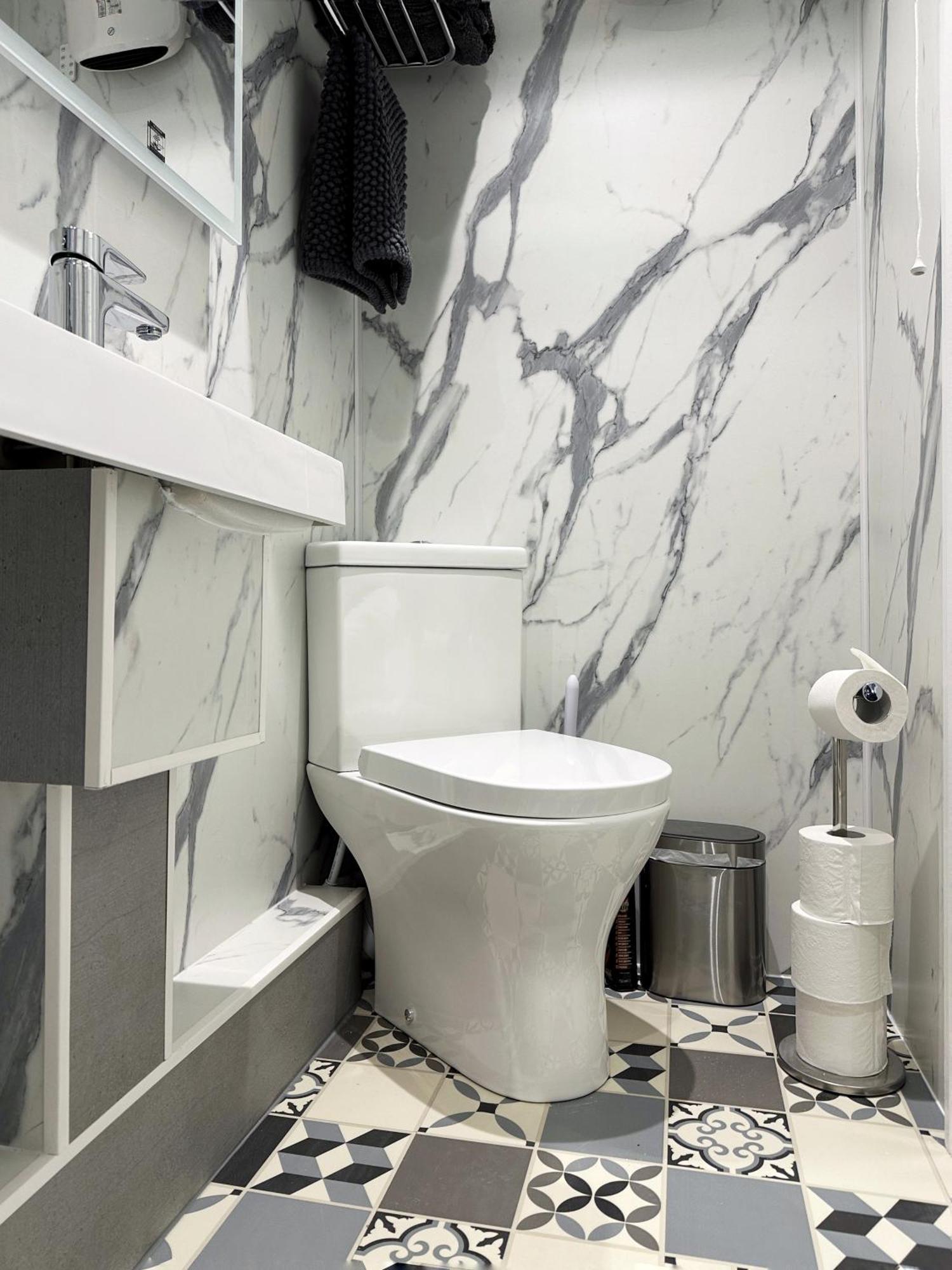 Kensington Hosted By Airoperate Near Notting Hill - 1 Double Bed , 1 Sofa Bed, Ground Floor Via Private Entrance * Londres
