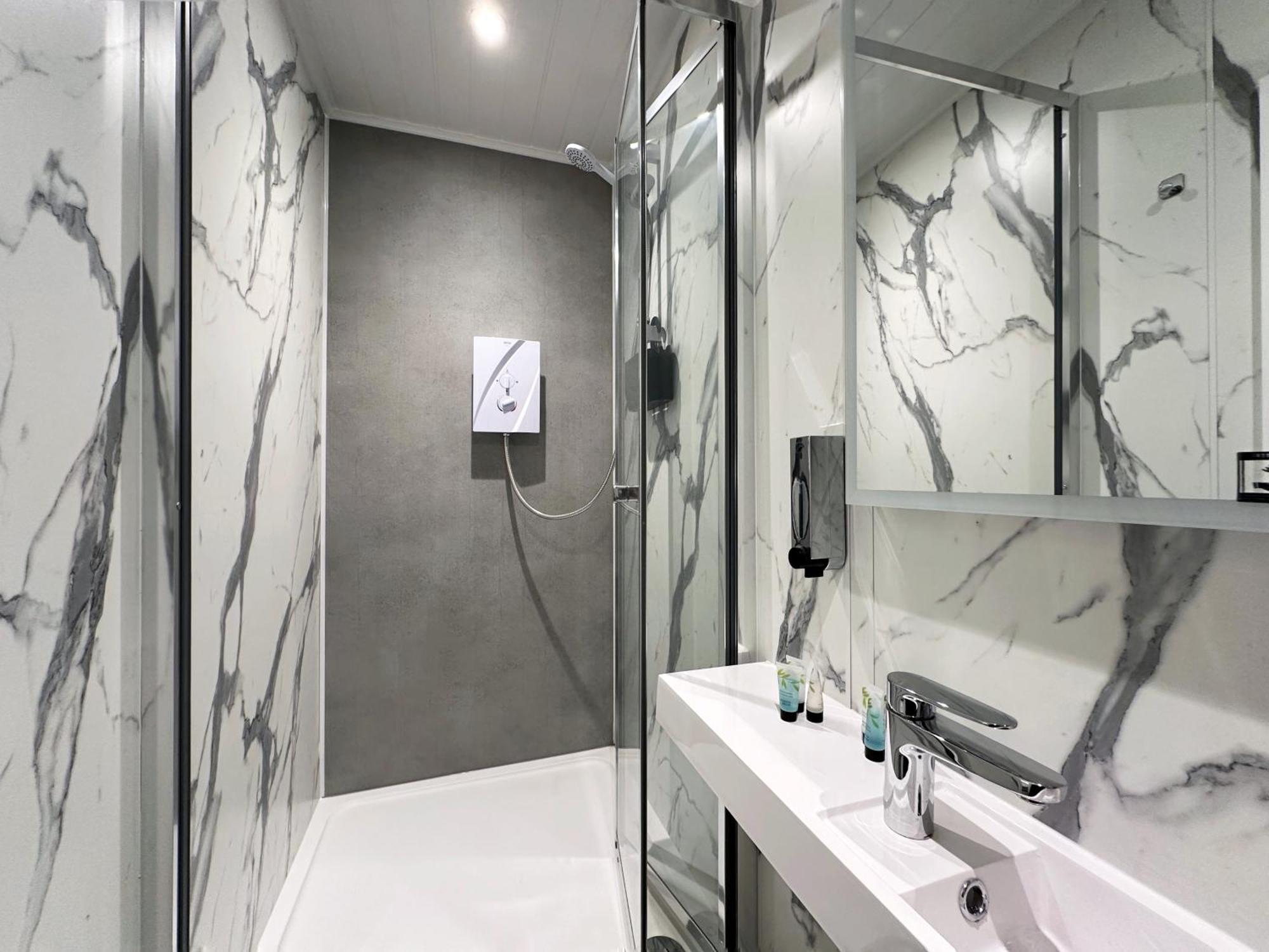 Kensington Hosted By Airoperate Near Notting Hill - 1 Double Bed , 1 Sofa Bed, Ground Floor Via Private Entrance Apartamento