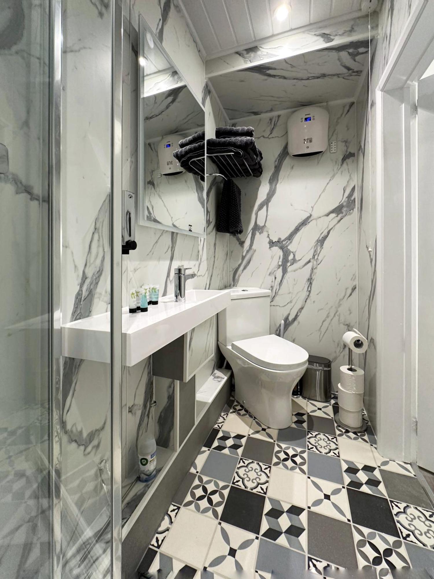 Apartamento Kensington Hosted By Airoperate Near Notting Hill - 1 Double Bed , 1 Sofa Bed, Ground Floor Via Private Entrance *