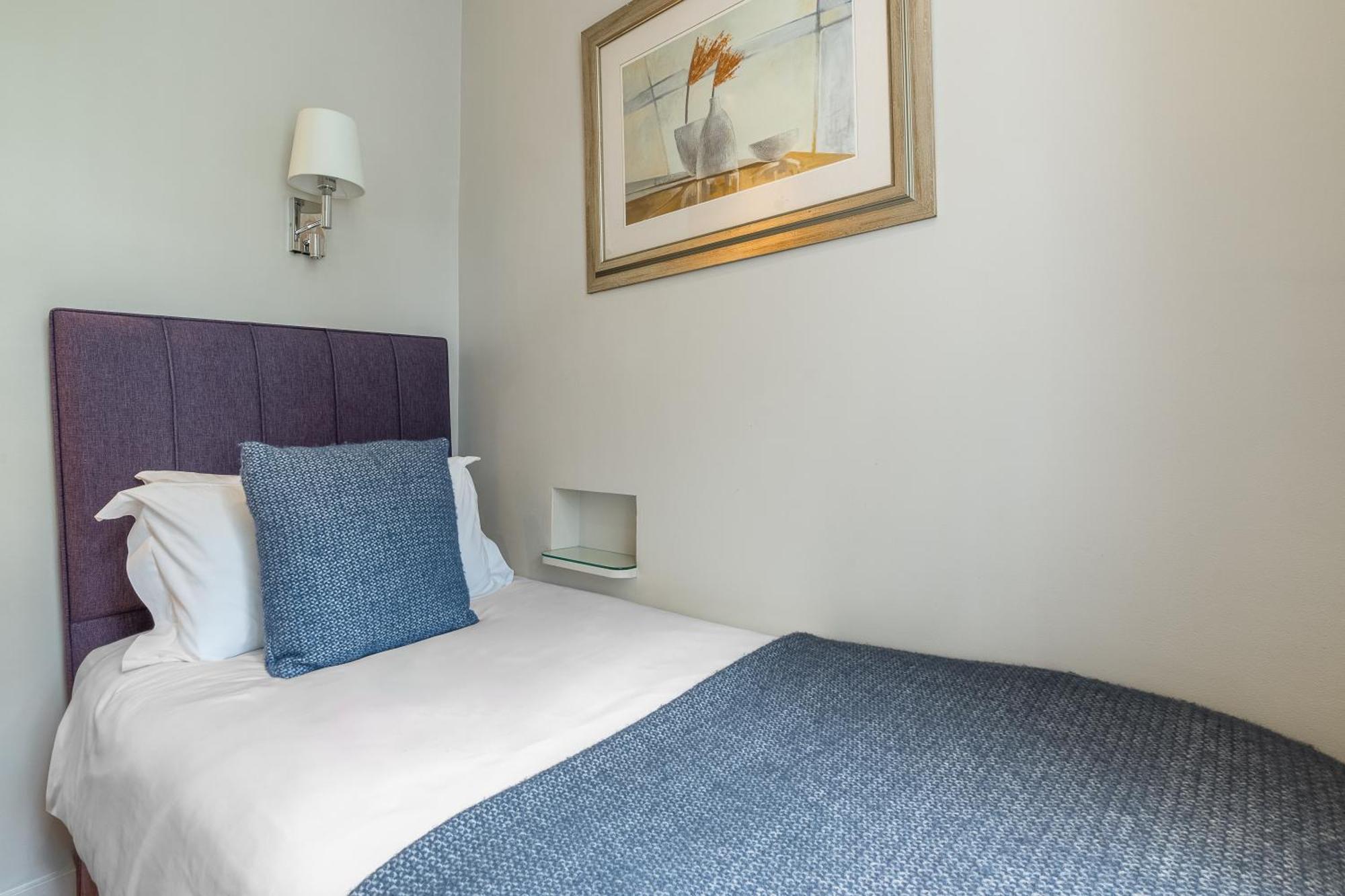 Hotel Harlingford 3*