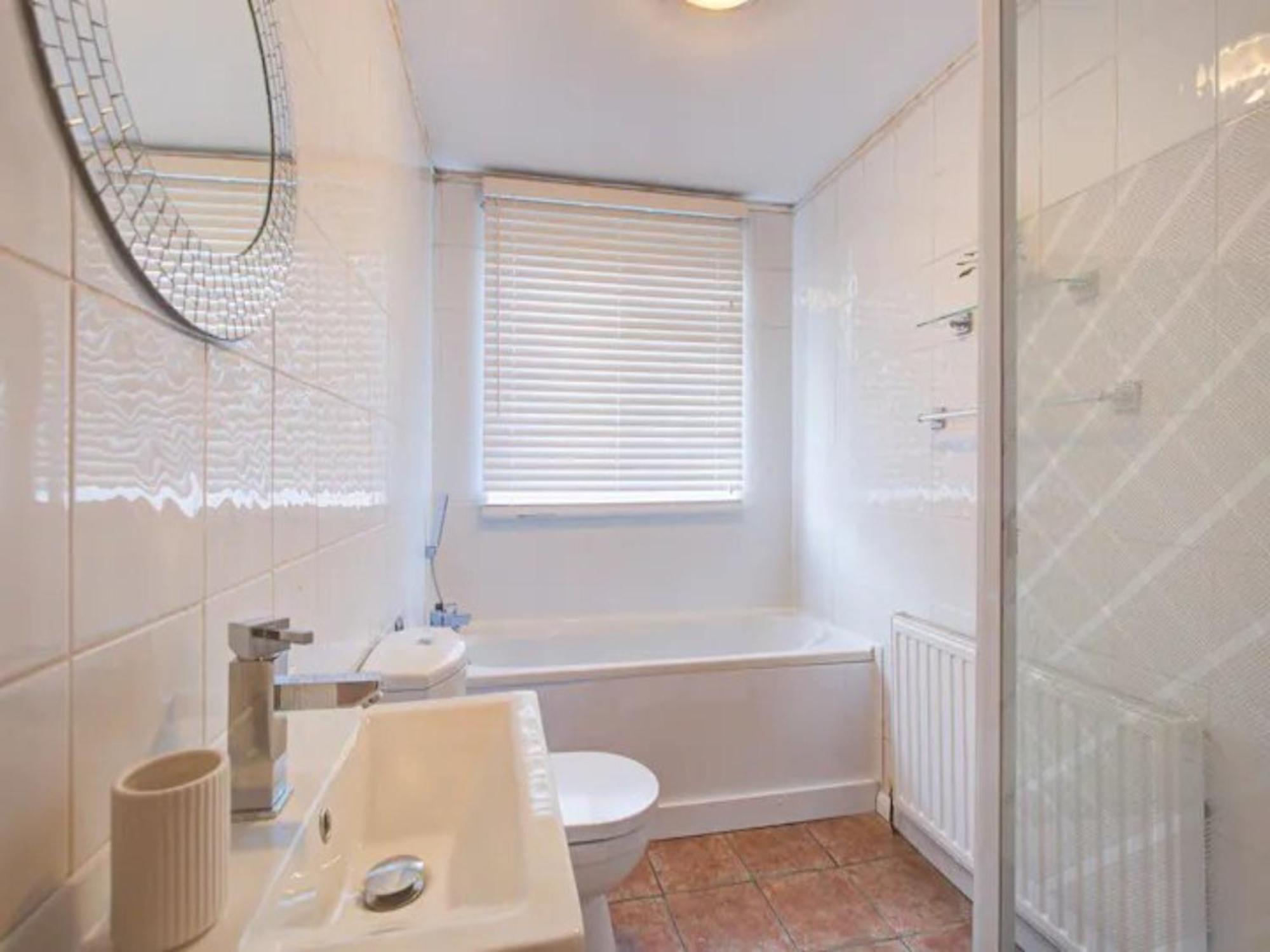 Casa de férias Pass The Keys Charming 2 Bedroom House Good Transport And Parking