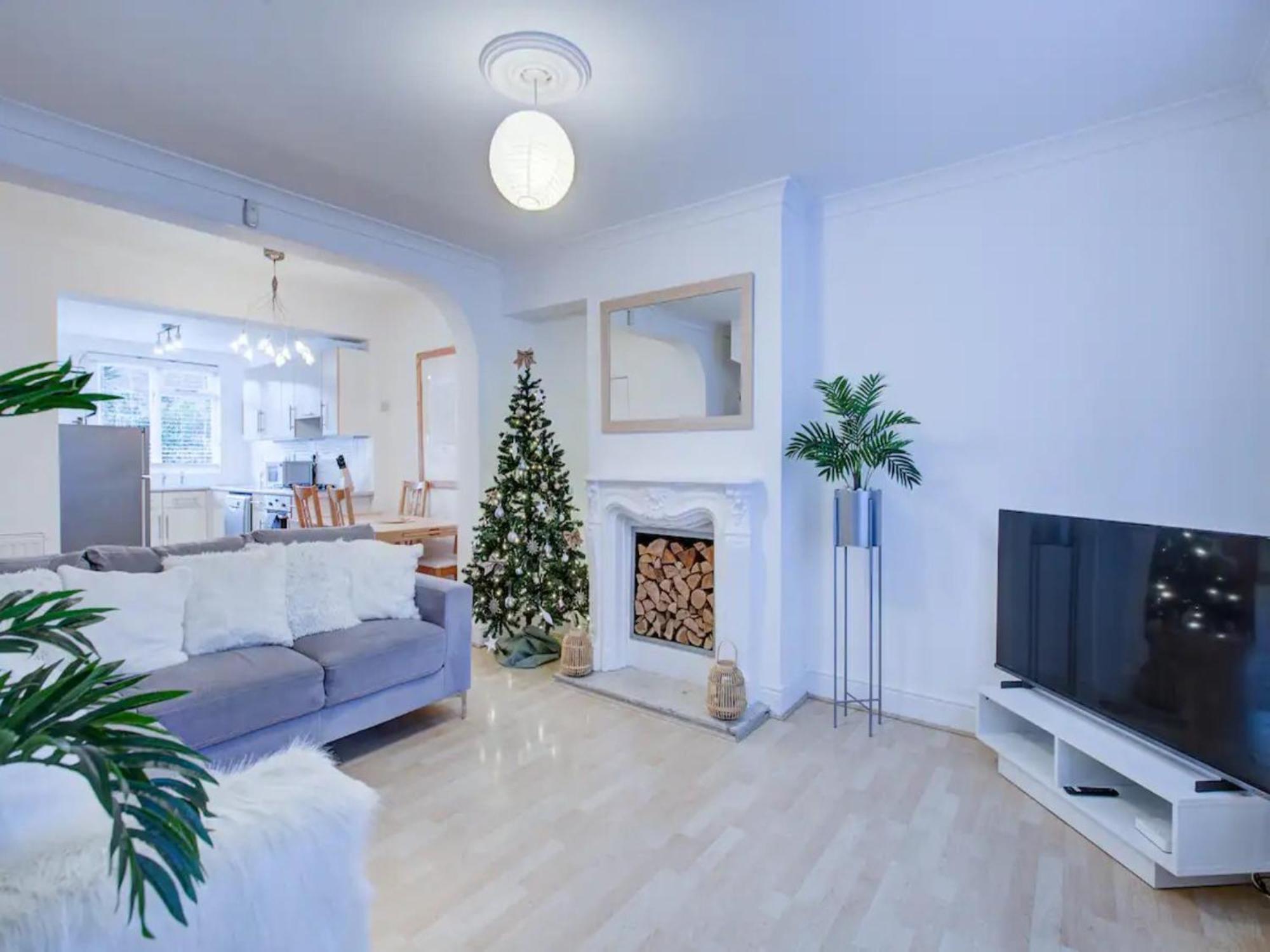Pass The Keys Charming 2 Bedroom House Good Transport And Parking Hébergement de vacances