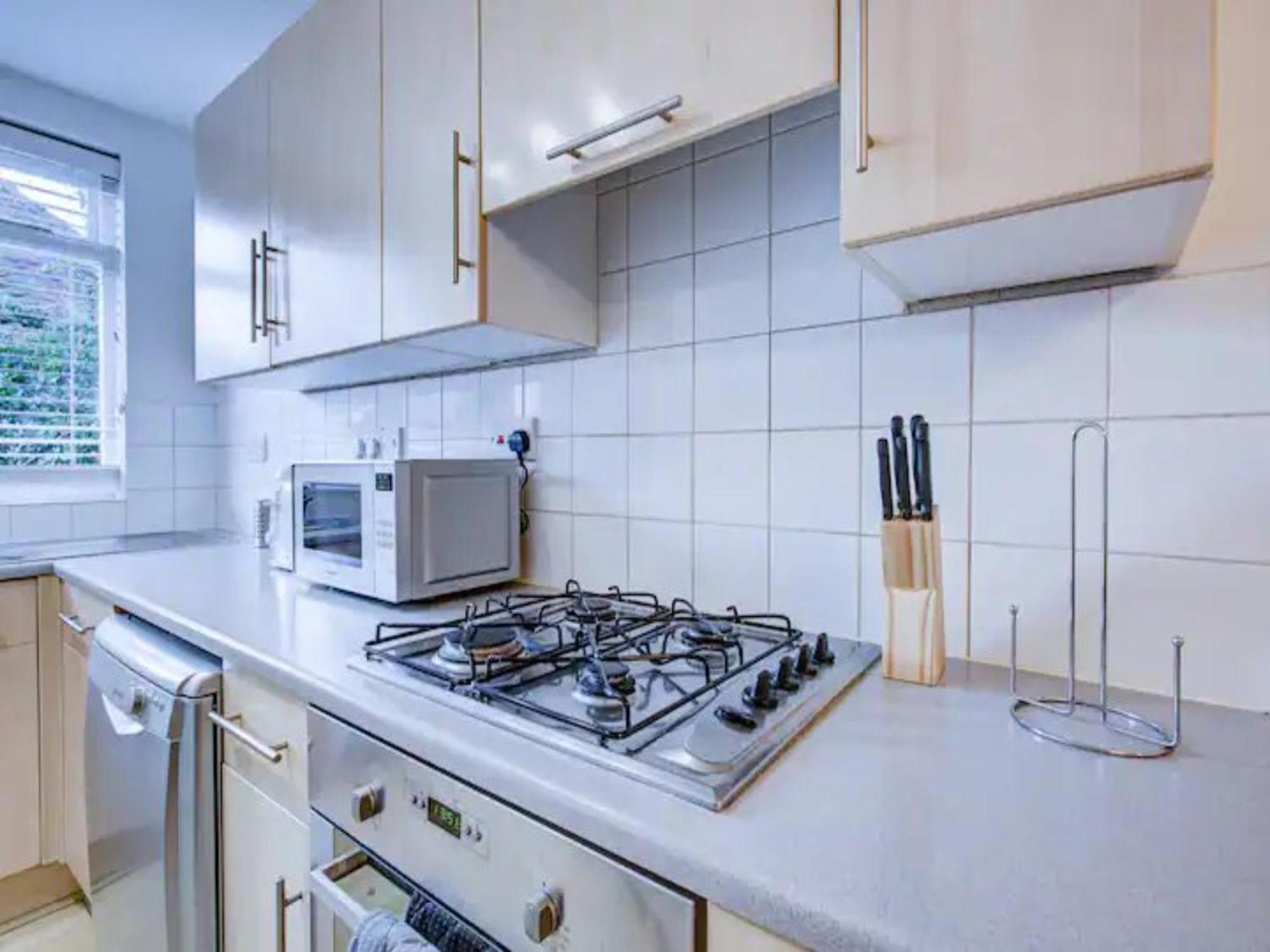 Pass The Keys Charming 2 Bedroom House Good Transport And Parking Casa de férias *
