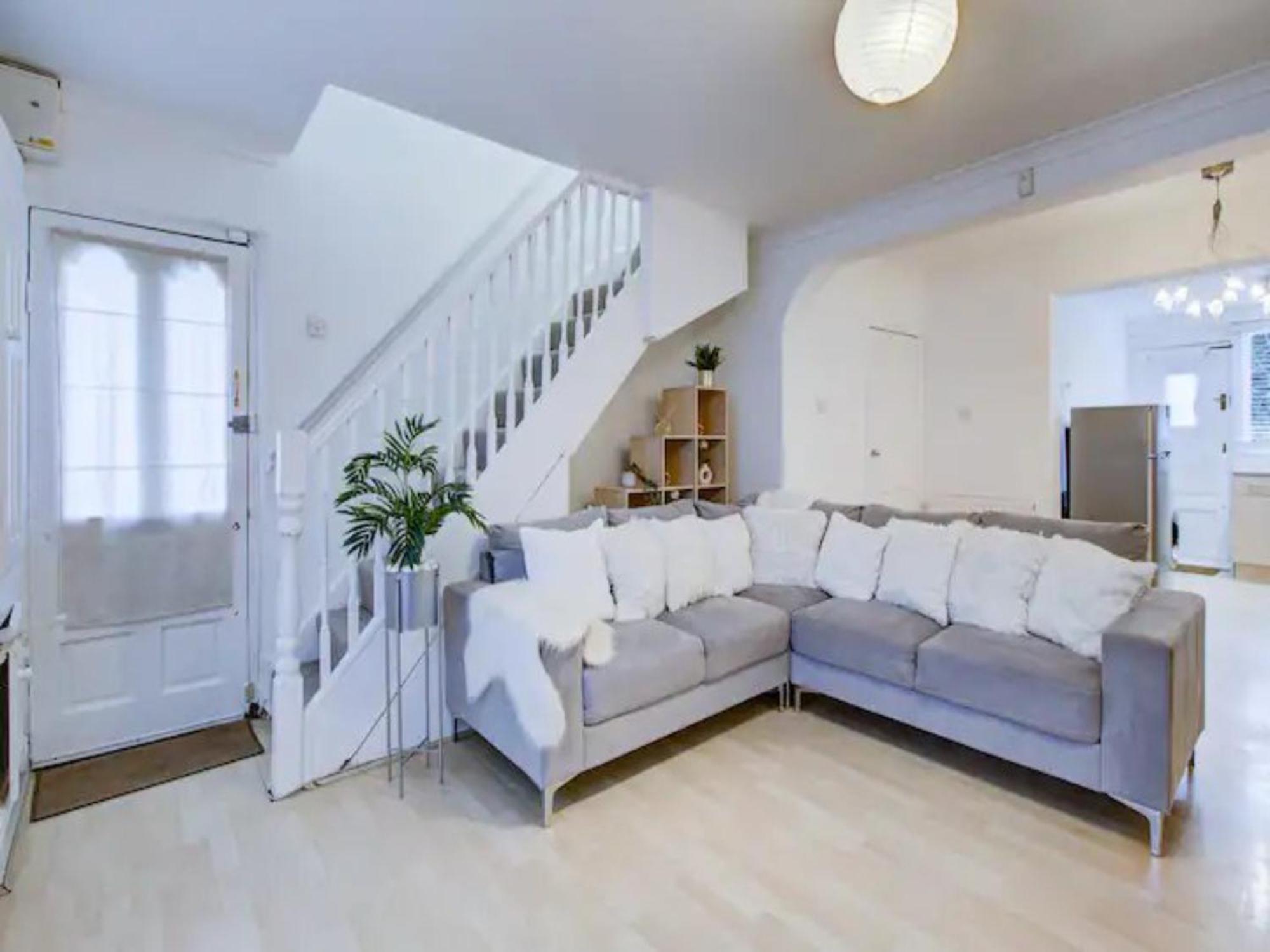 Pass The Keys Charming 2 Bedroom House Good Transport And Parking Hébergement de vacances