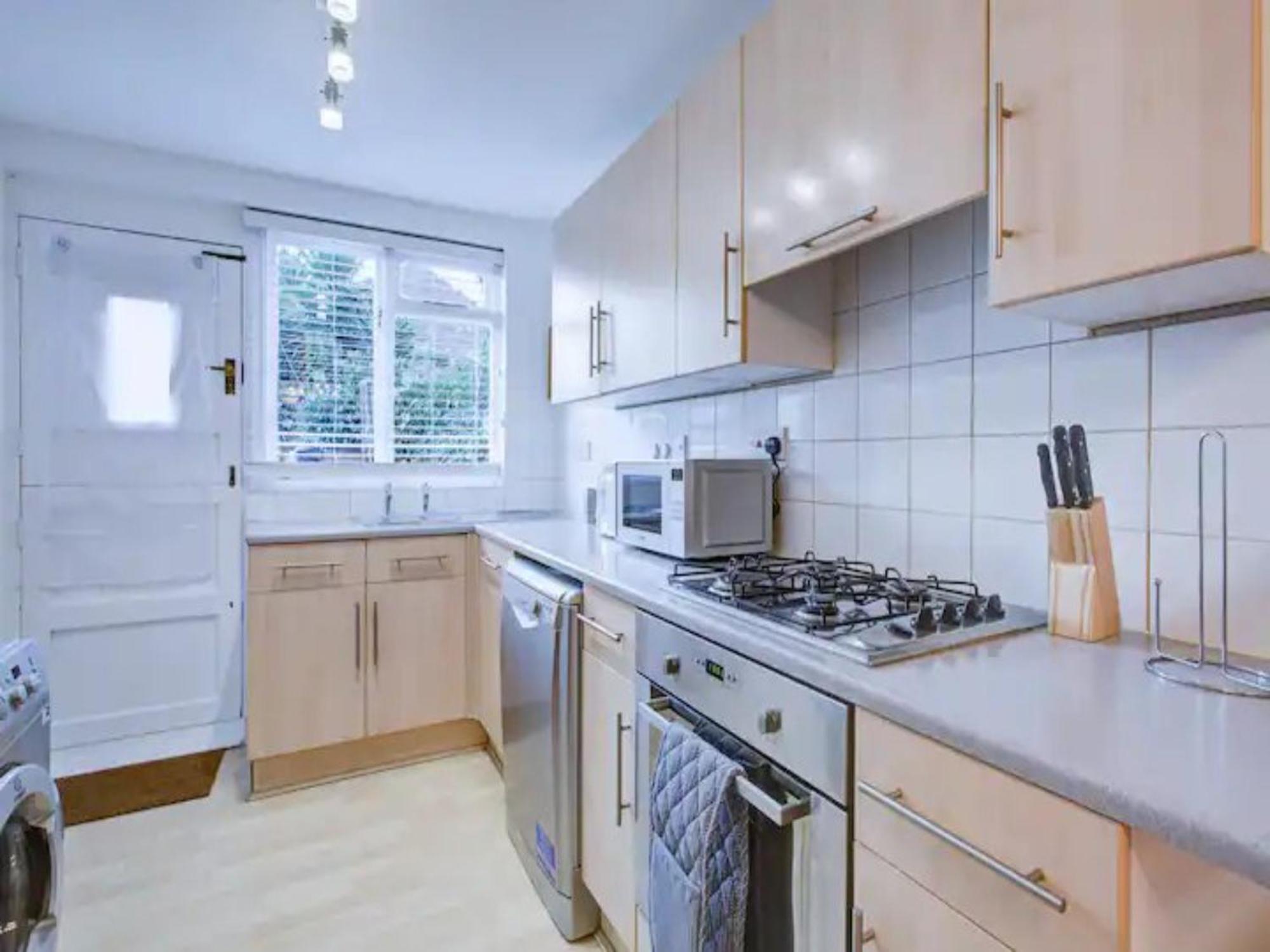 Hébergement de vacances Pass The Keys Charming 2 Bedroom House Good Transport And Parking *