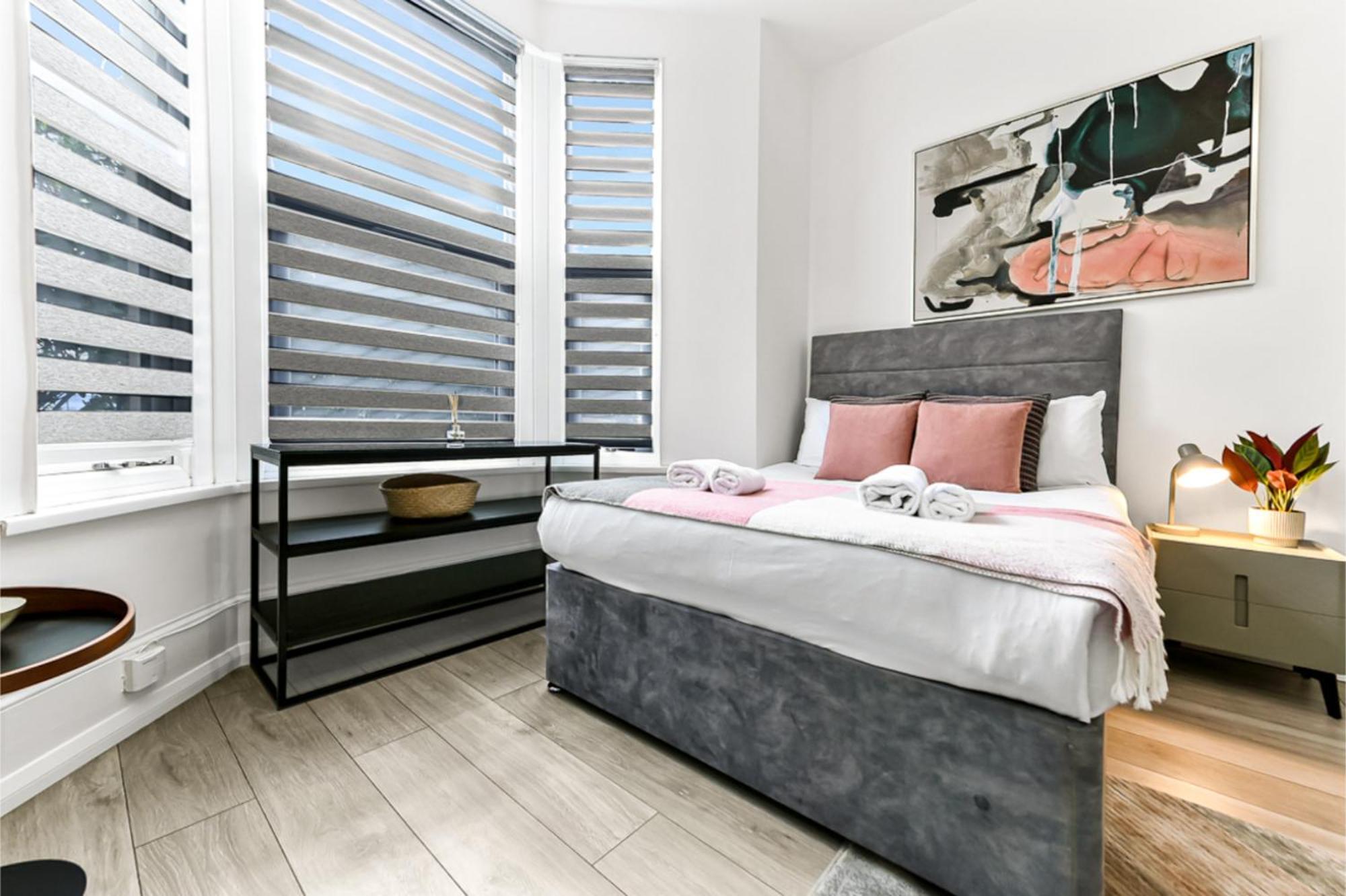 Apartamento Stylish And Convenient 2bd Flat W/ Outdoor Space