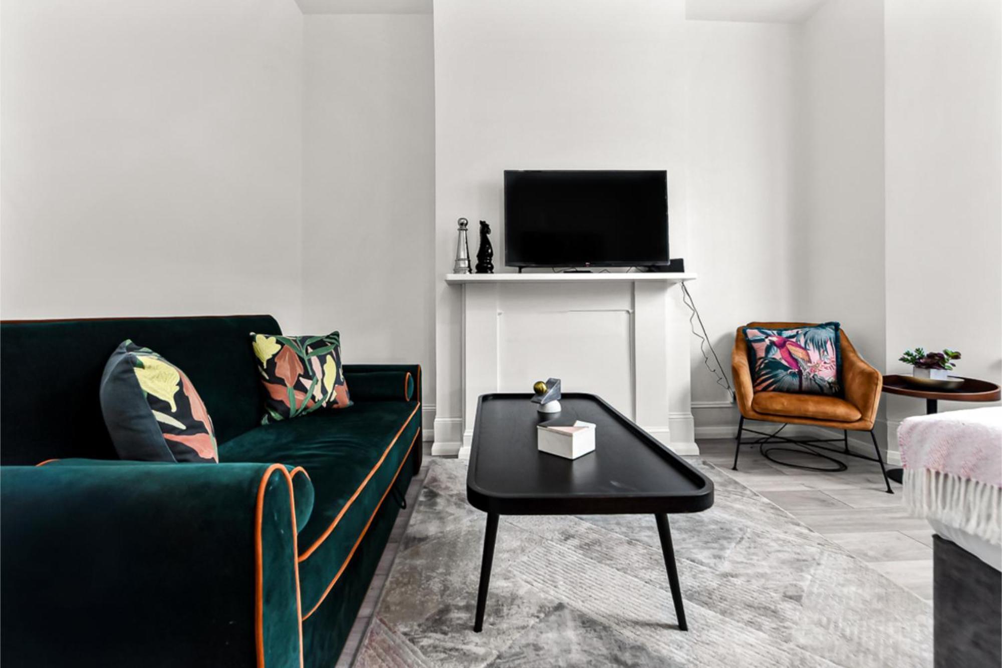 Stylish And Convenient 2bd Flat W/ Outdoor Space Apartamento Londres