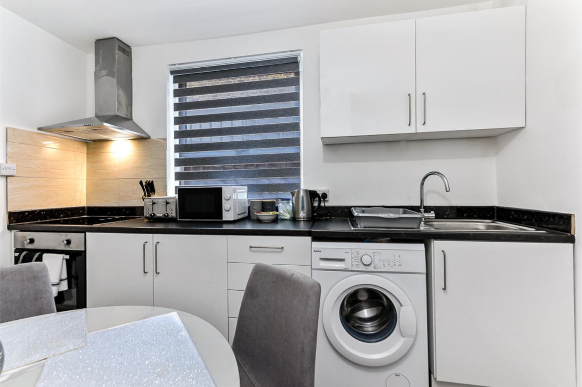 Apartamento Stylish And Convenient 2bd Flat W/ Outdoor Space