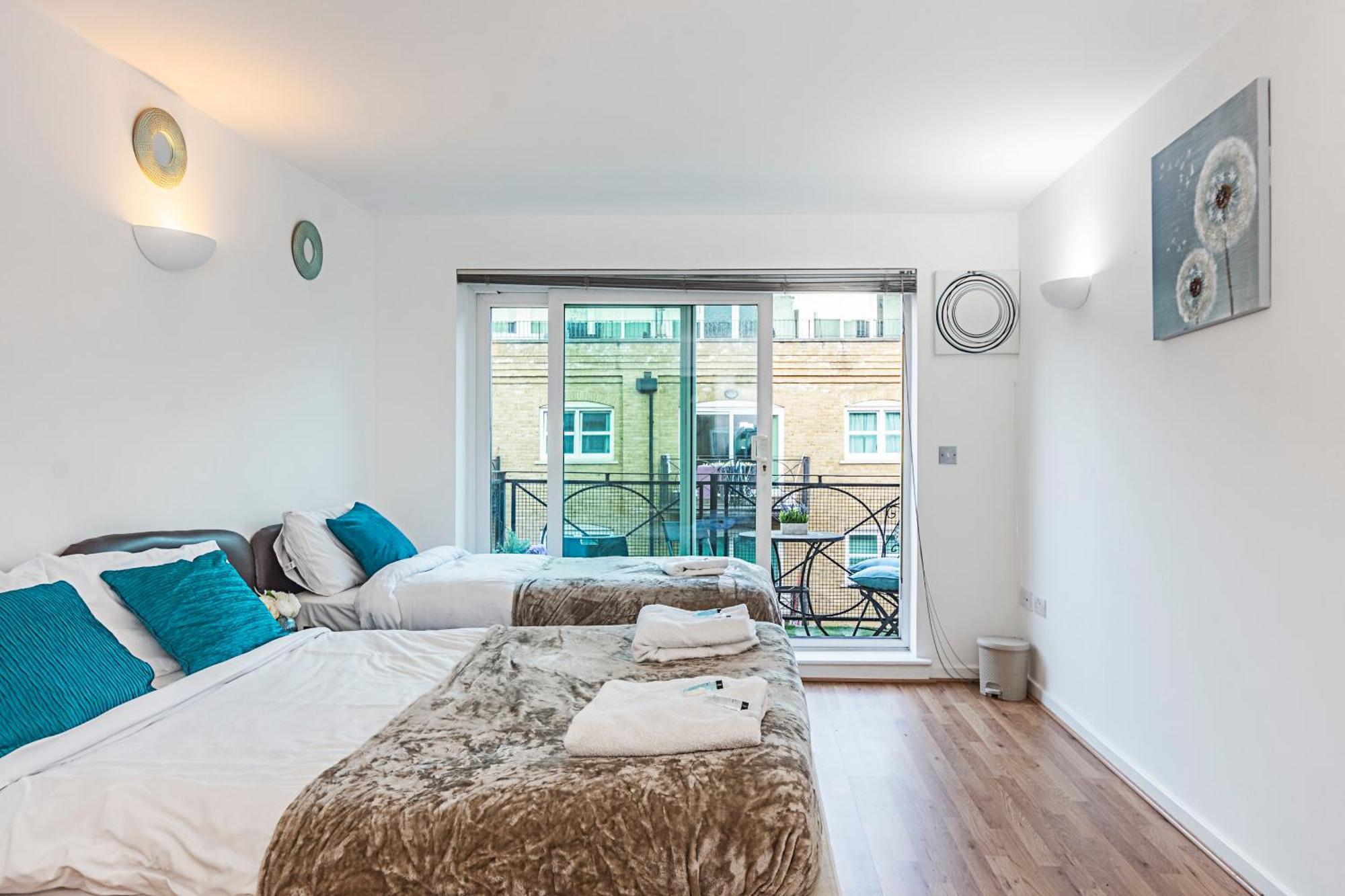 Appartement 2&3 Bedrooms Near Excel - Modern Spacious For Larger Groups *