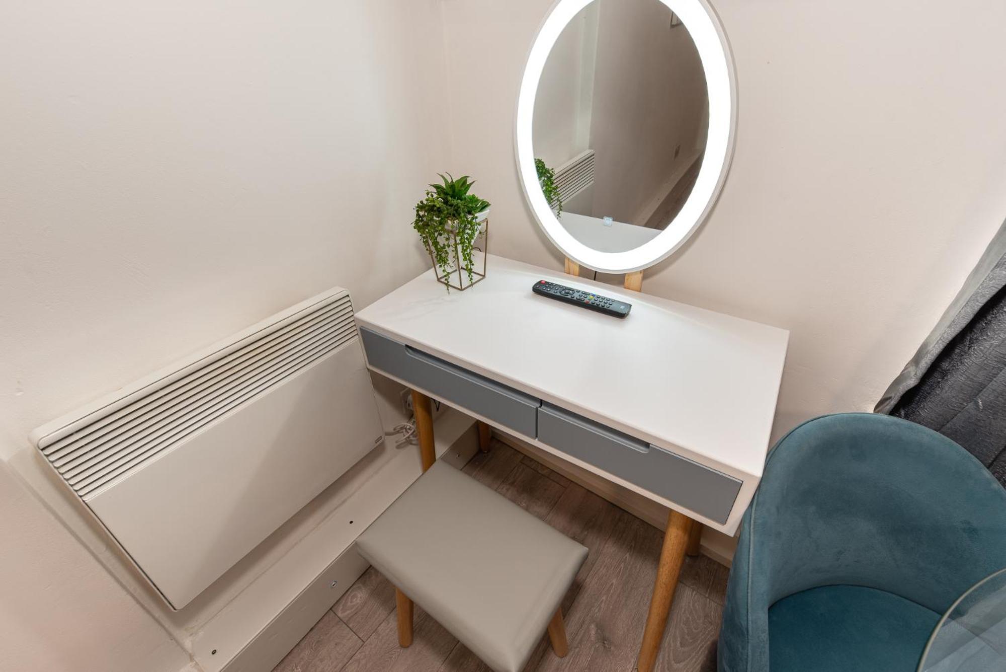Chic Apartment, Bus 18 To Euston In 30 Min. Appartement Londen