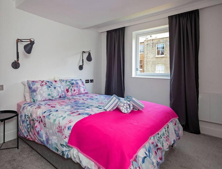 Shirlock - Italianflat * Londres