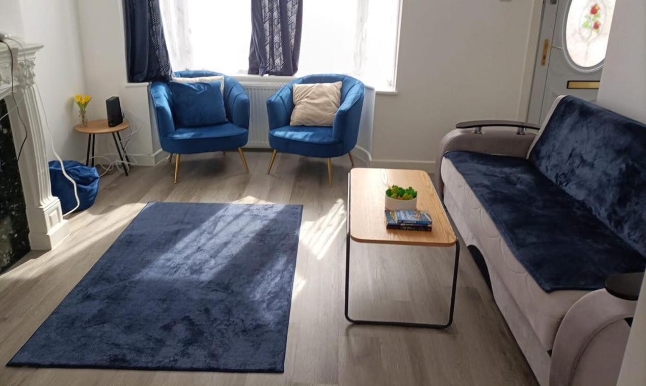 Gresham - Close To Excel, Contractors, Relocators, Paid Parking * Londres